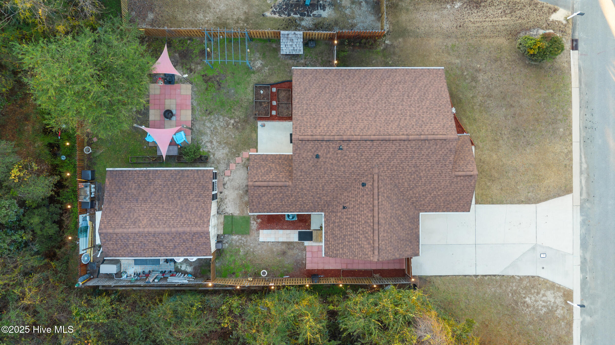 100545258 | Photo 19