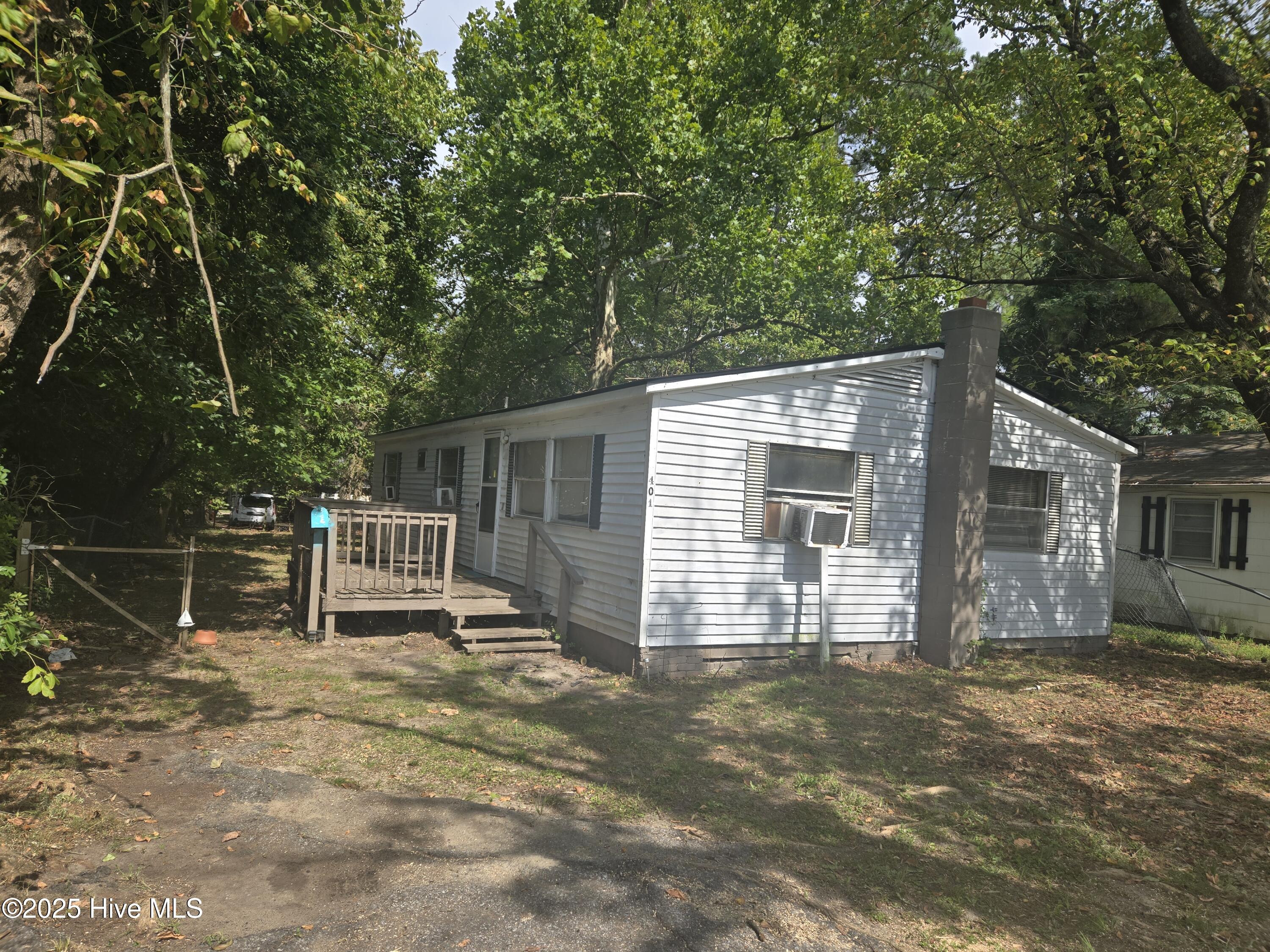 Homes for sale in Williamston, NC | 401 Jamesville Rd, Williamston, NC 27892 | MLS# 100514642