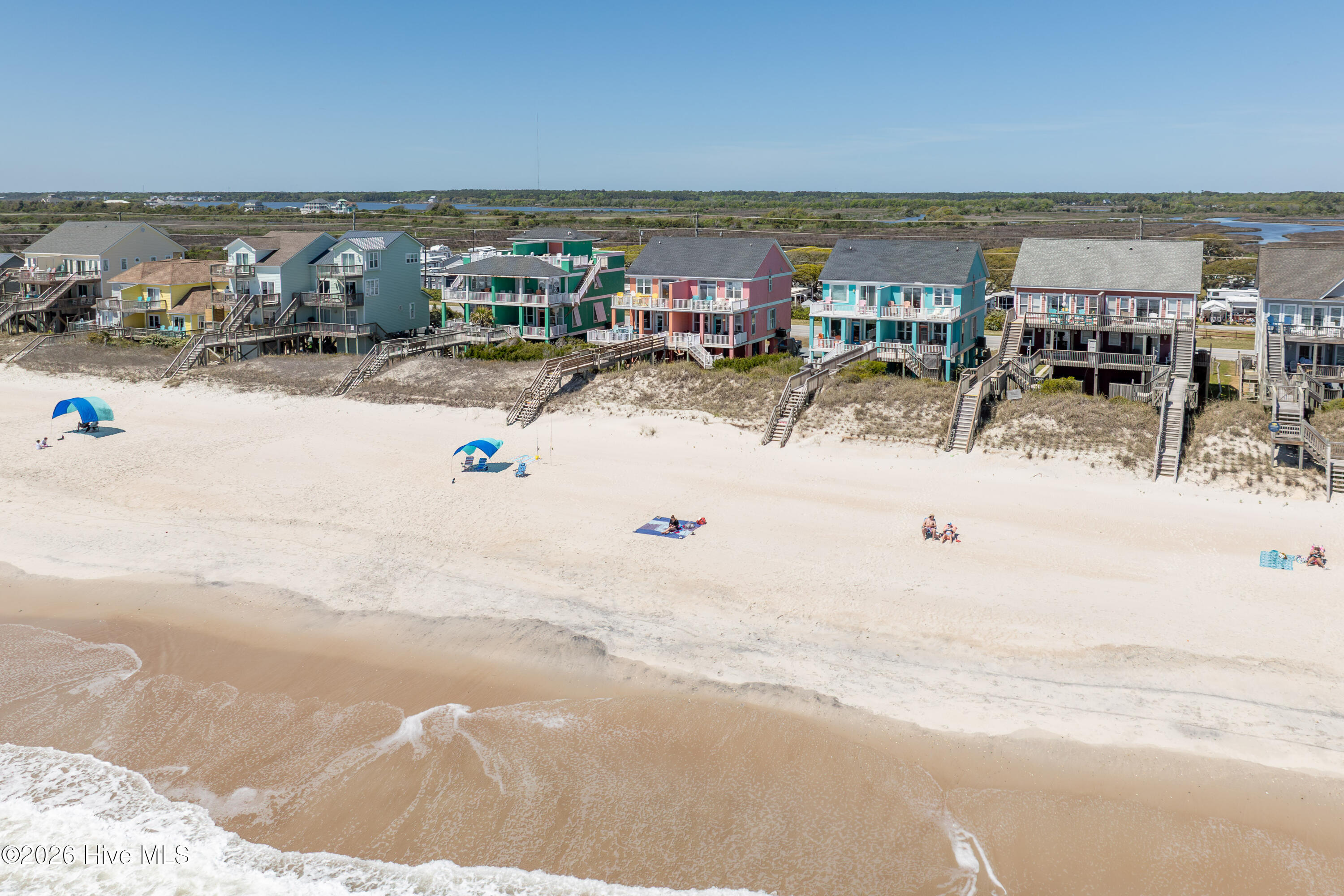 100566457 | Photo 53