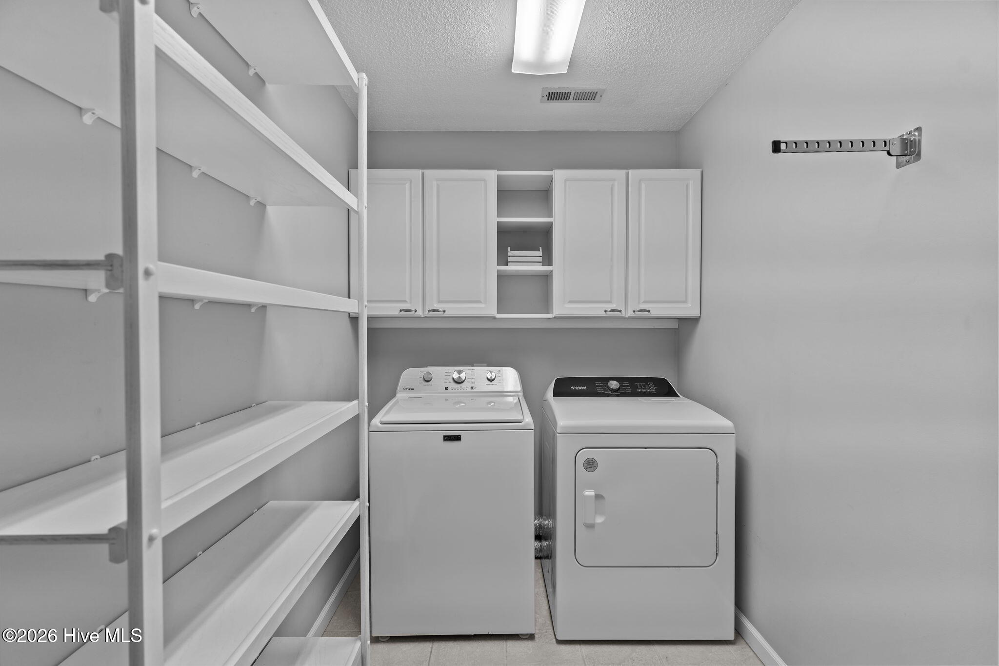 100555796 | Photo 35