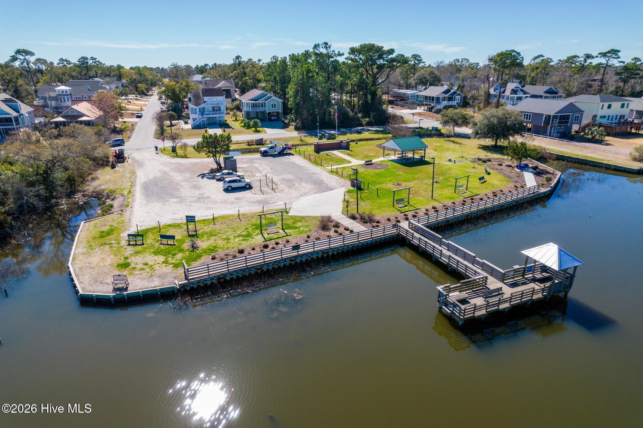 100564168 | Photo 34