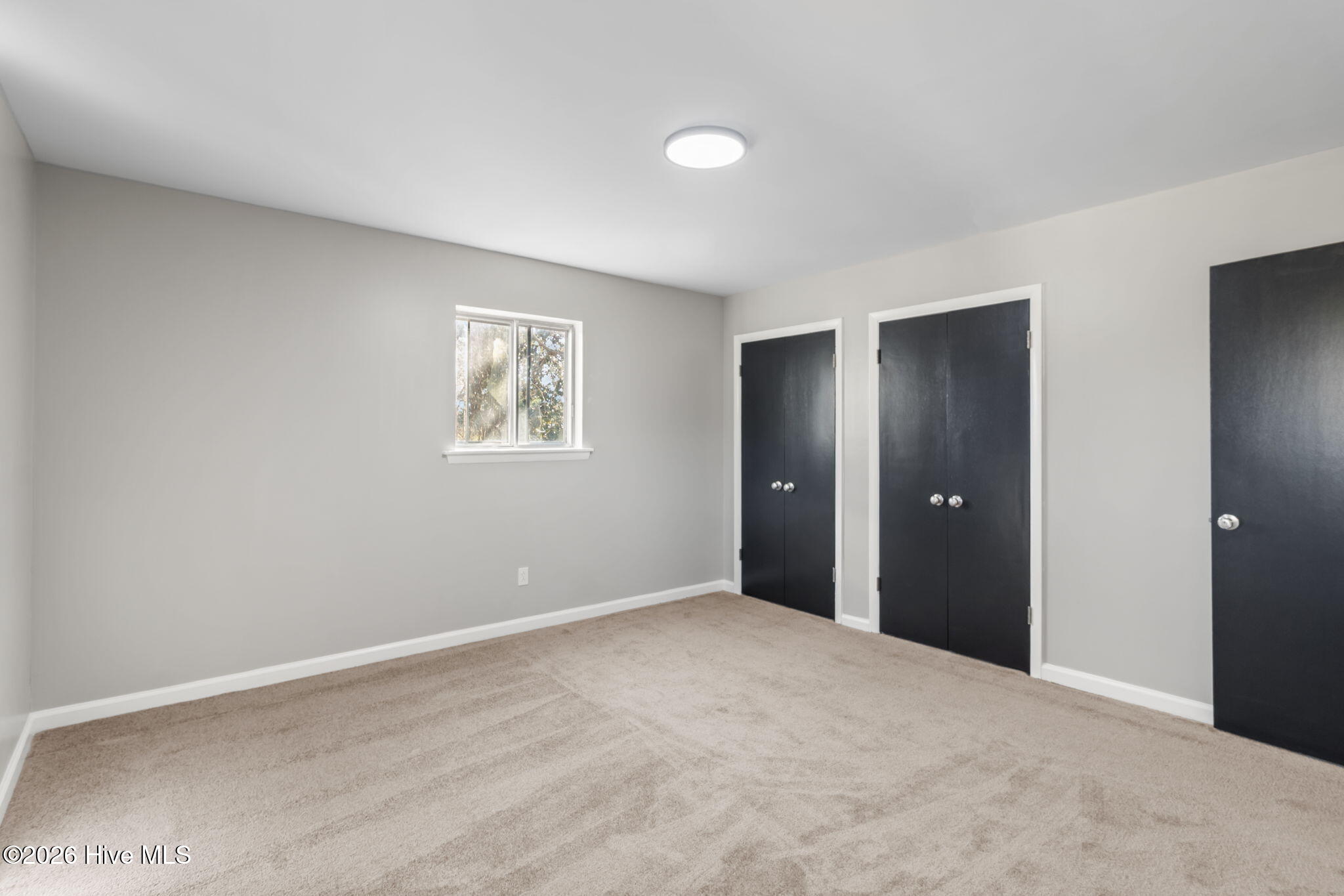 100560712 | Photo 26