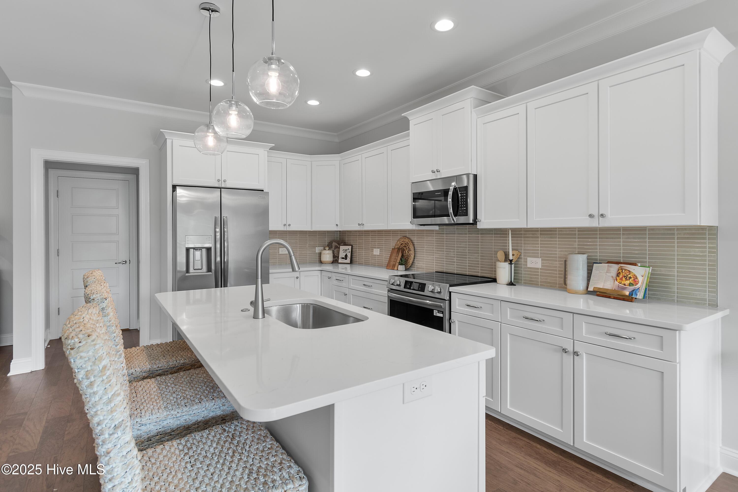 100475755 | Photo 21