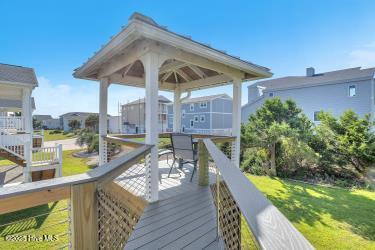 100510345 | Photo 39