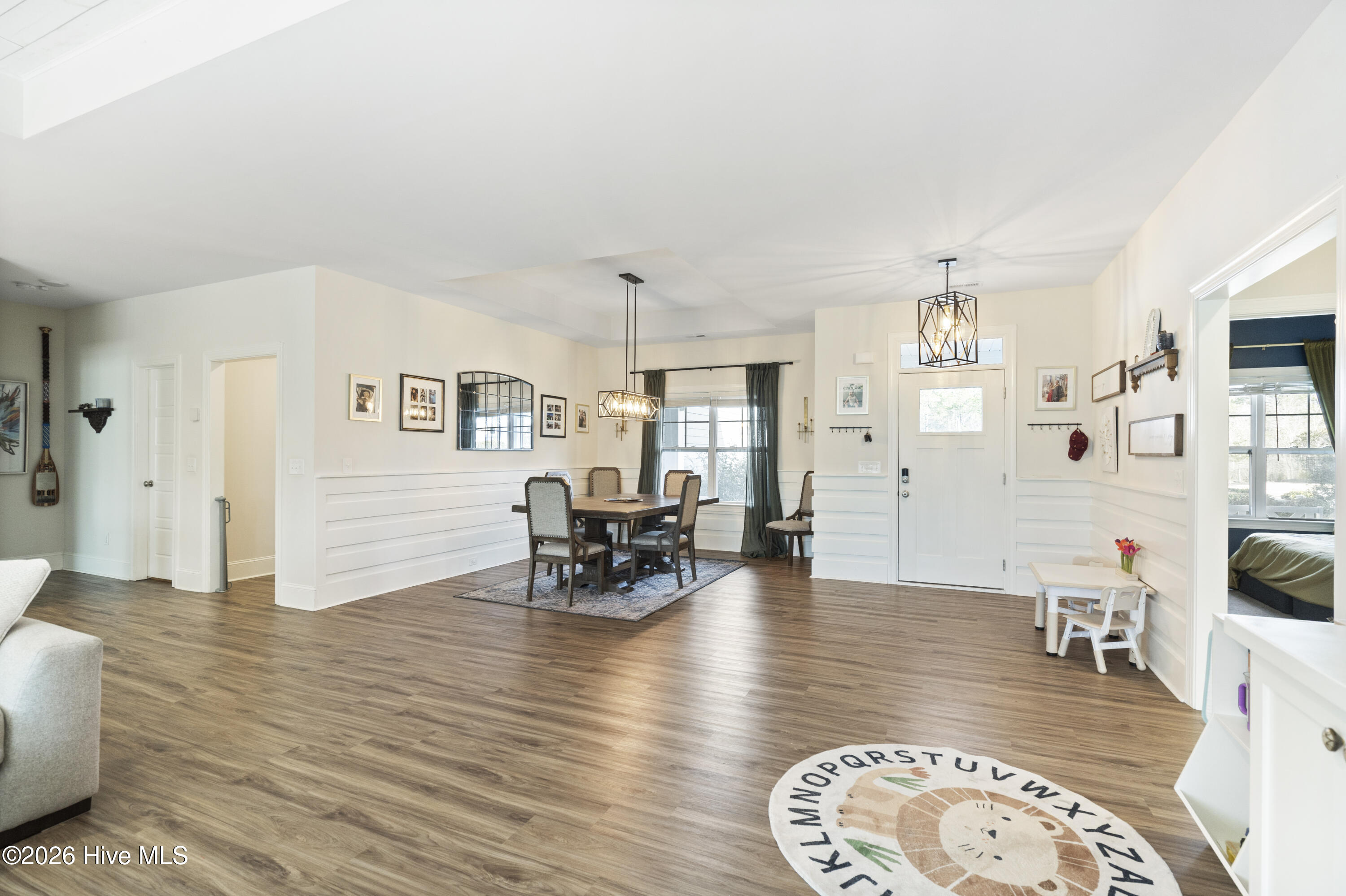 100552467 | Photo 12