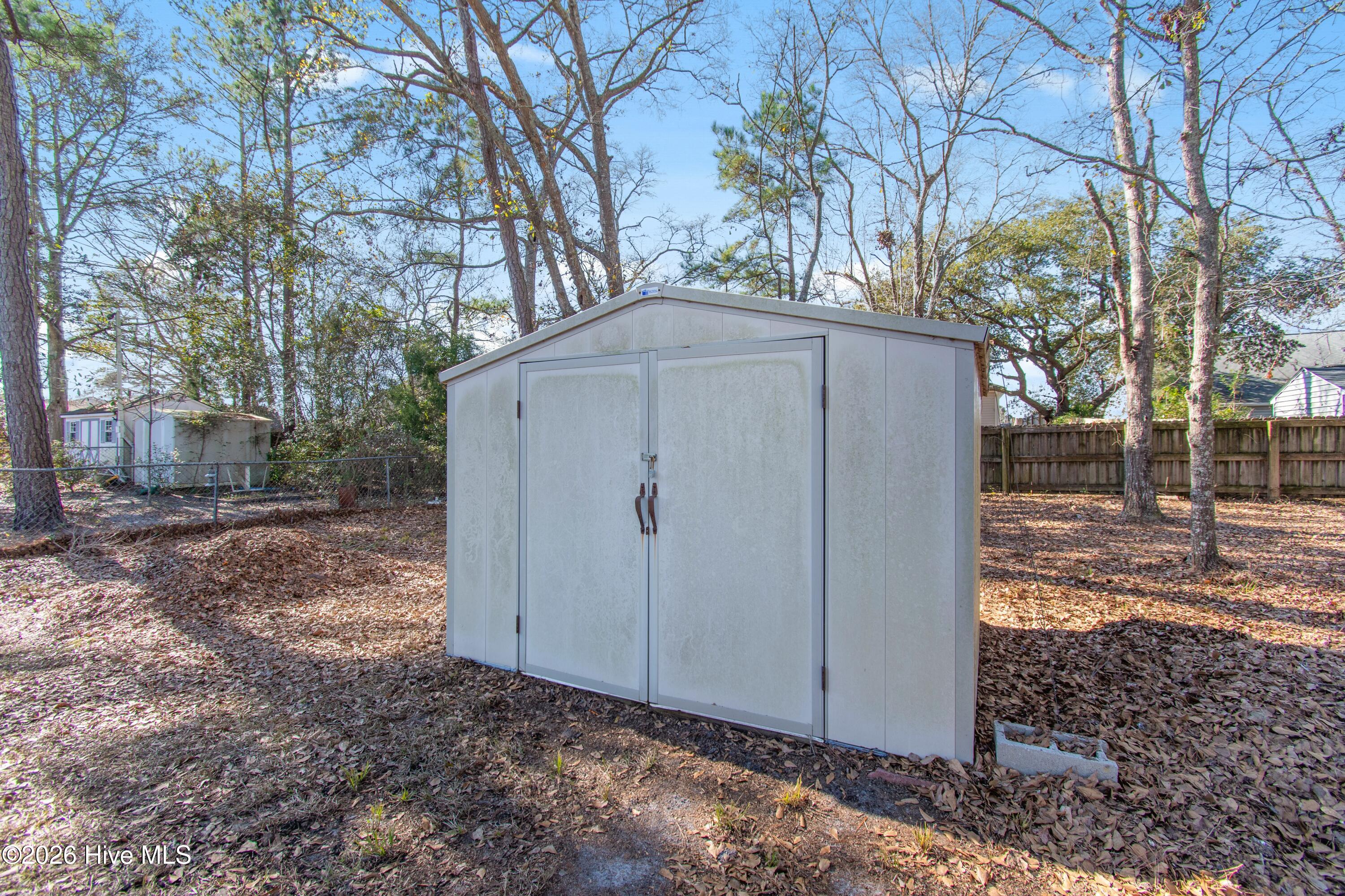 100549148 | Photo 26