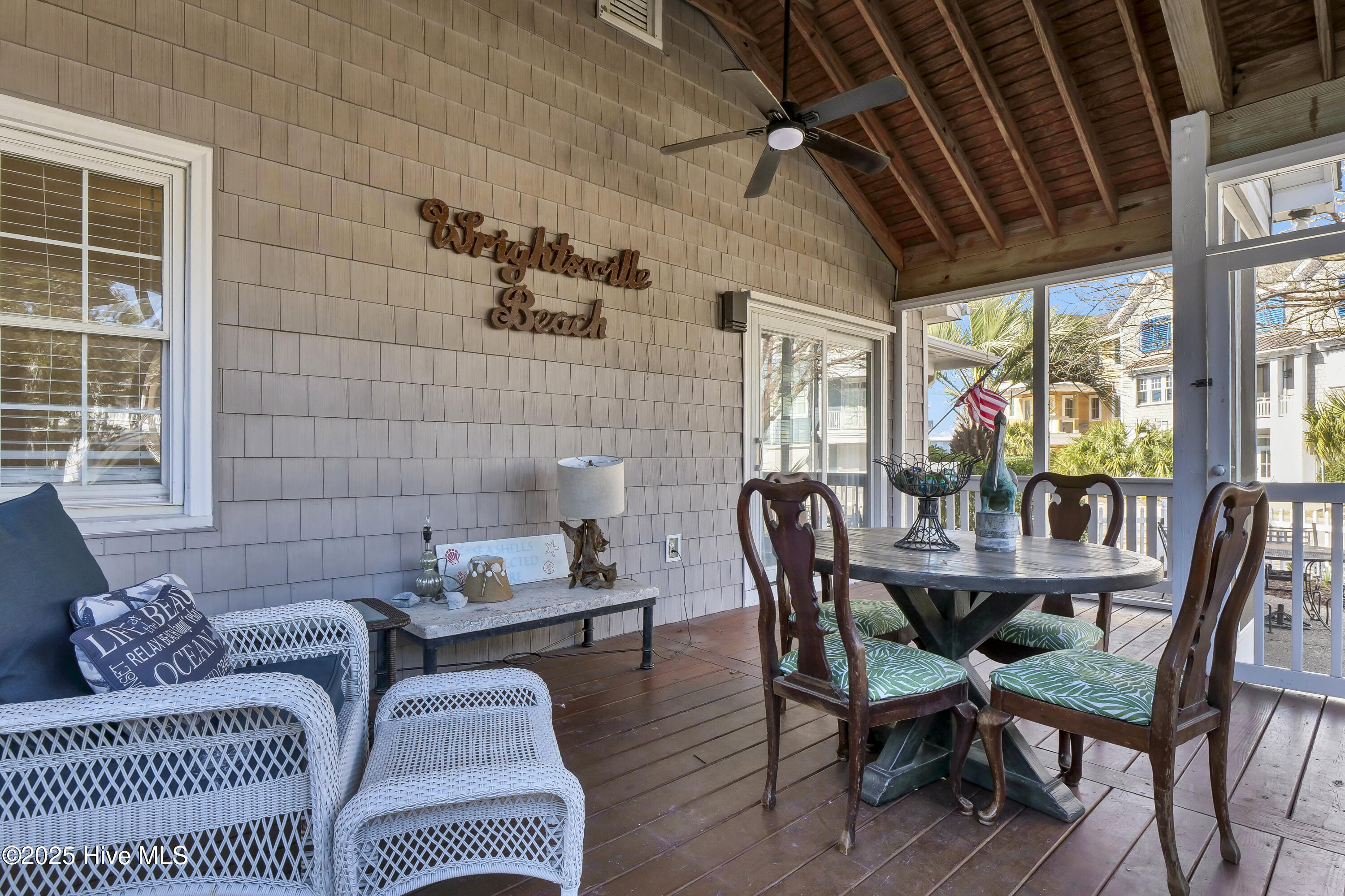 100537490 | Photo 37