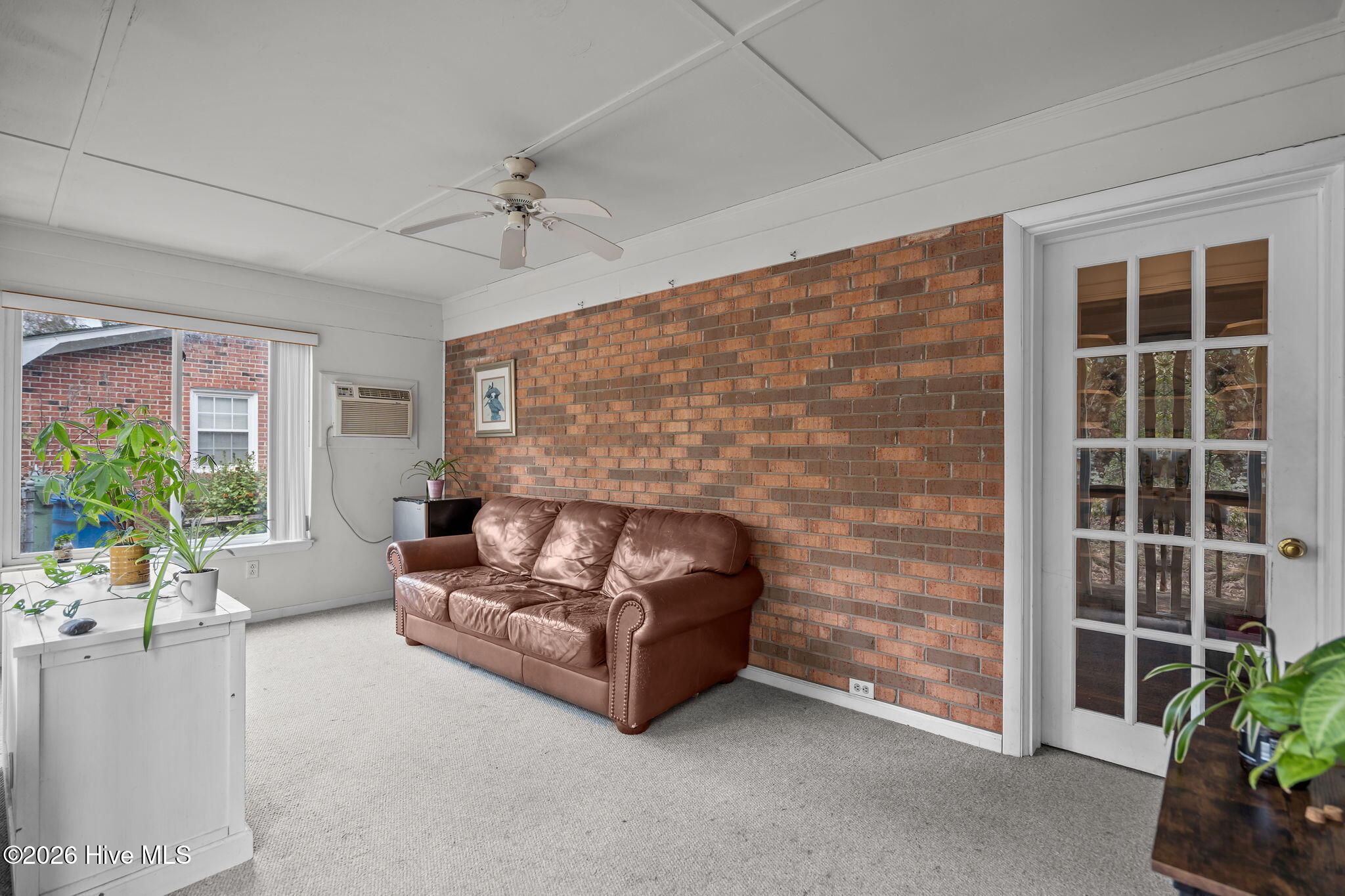 100551462 | Photo 39