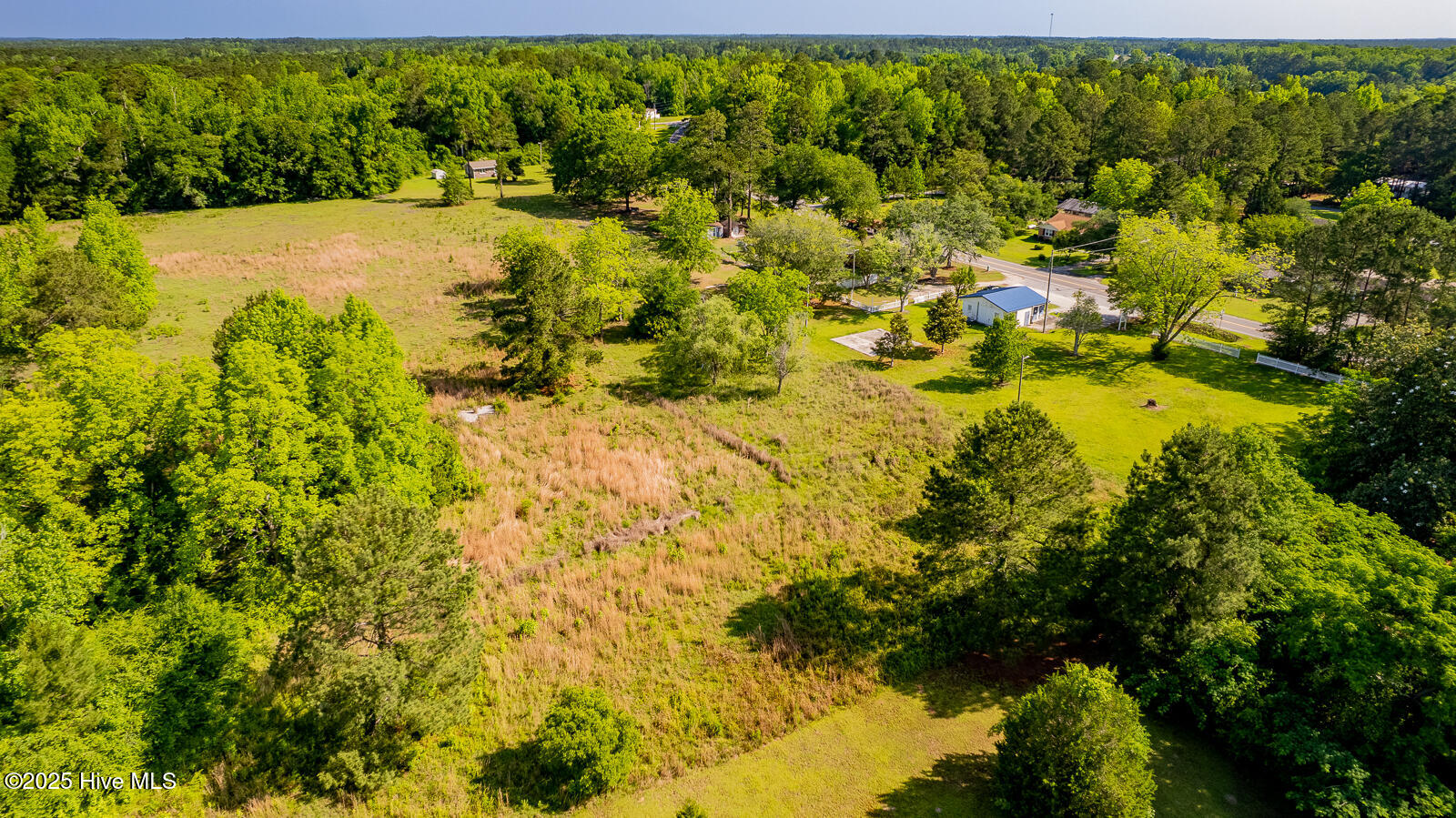 100507211 | Photo 12