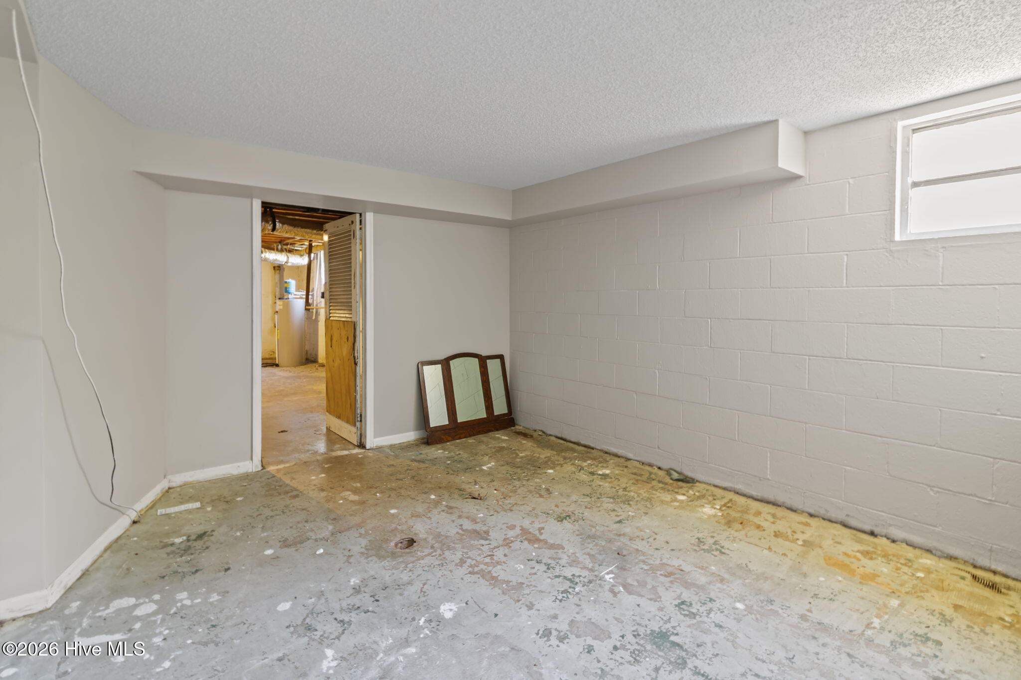 100561525 | Photo 30