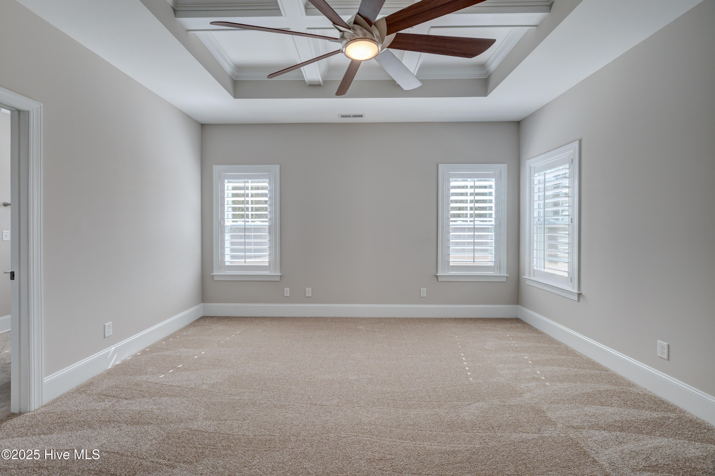 100496540 | Photo 38