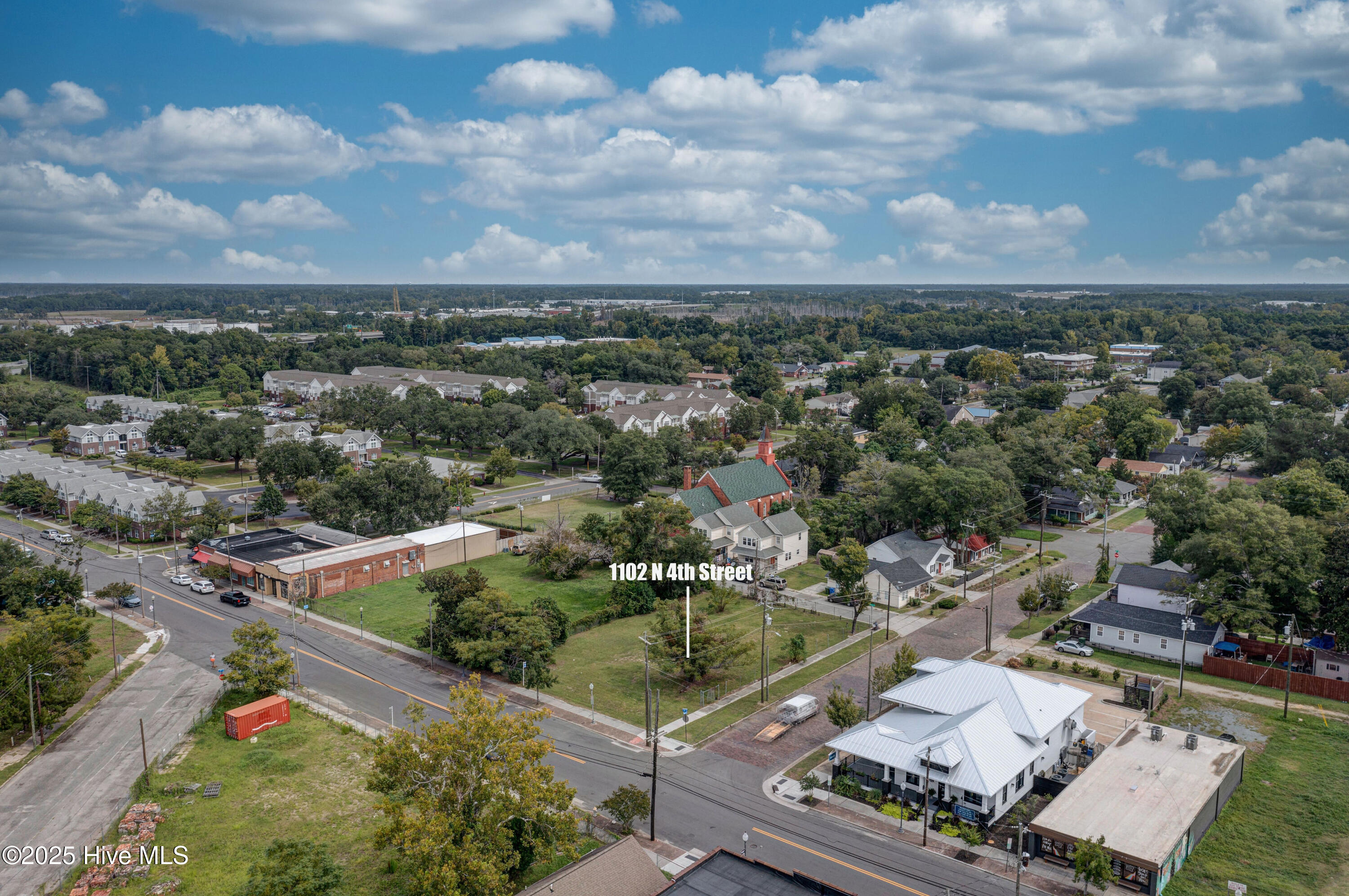 100349368 | Photo 14