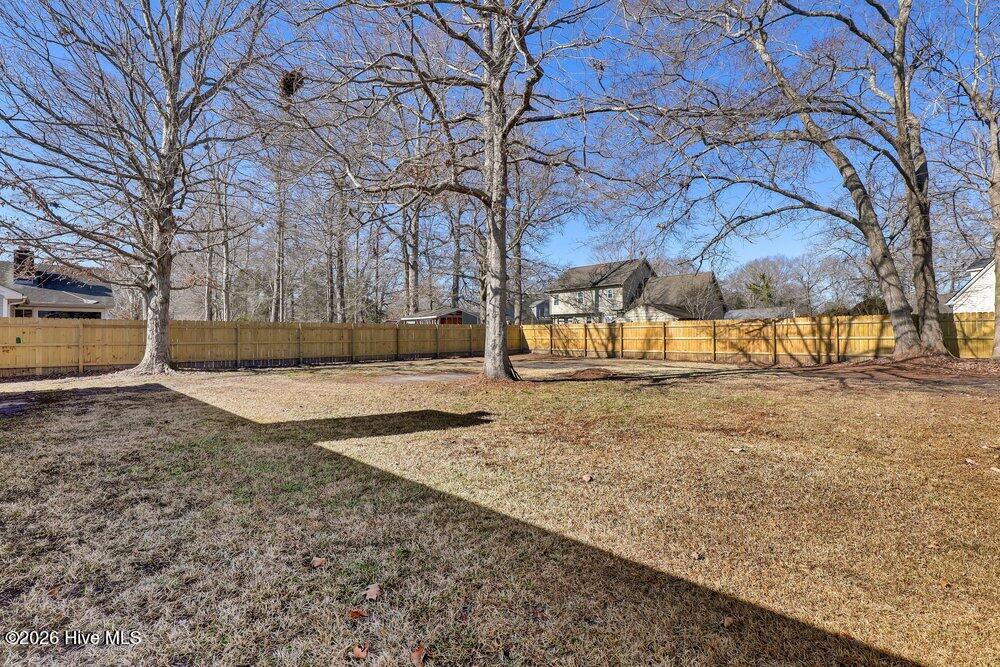 100557647 | Photo 26