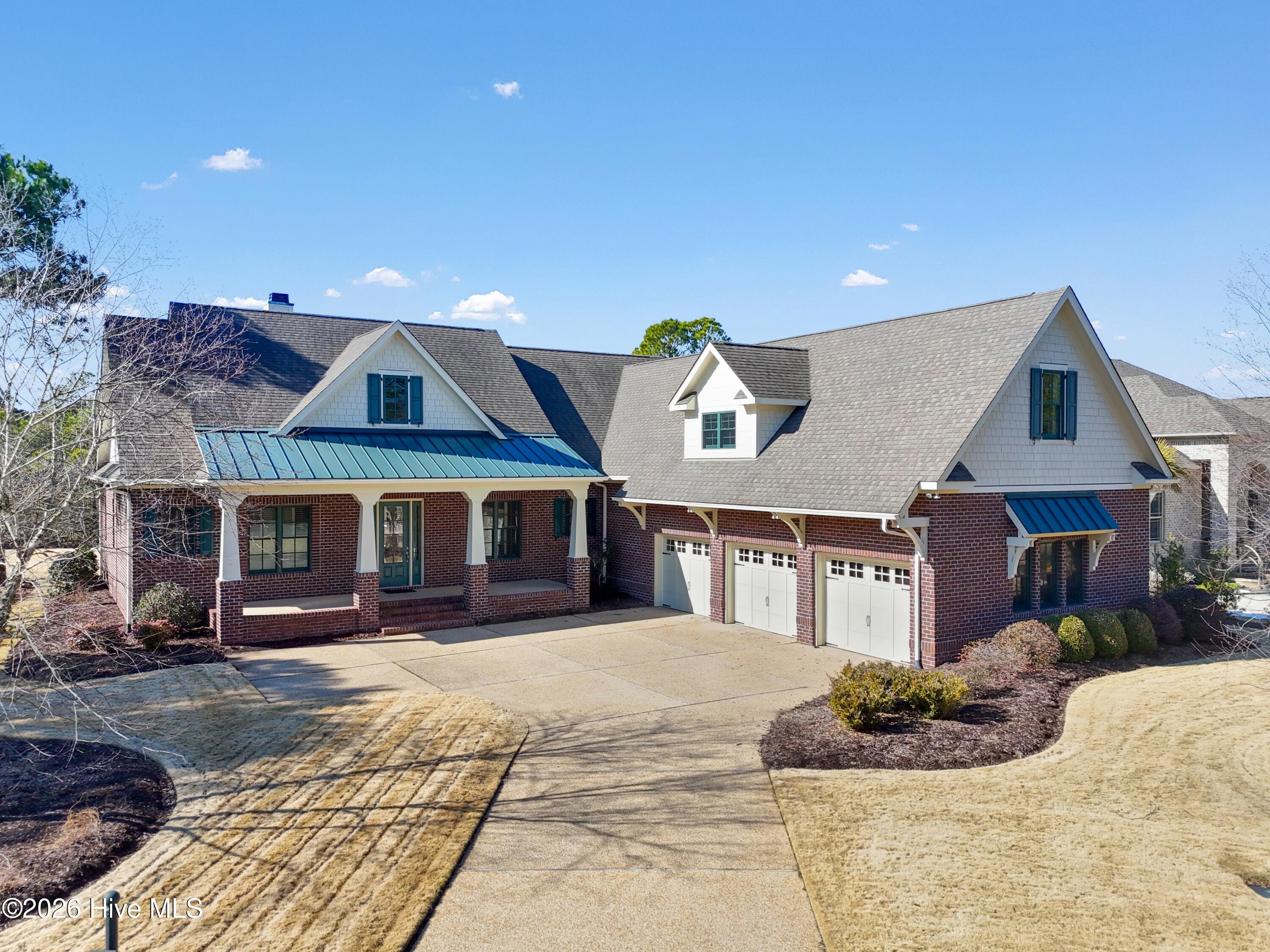 100553270 | Photo 68