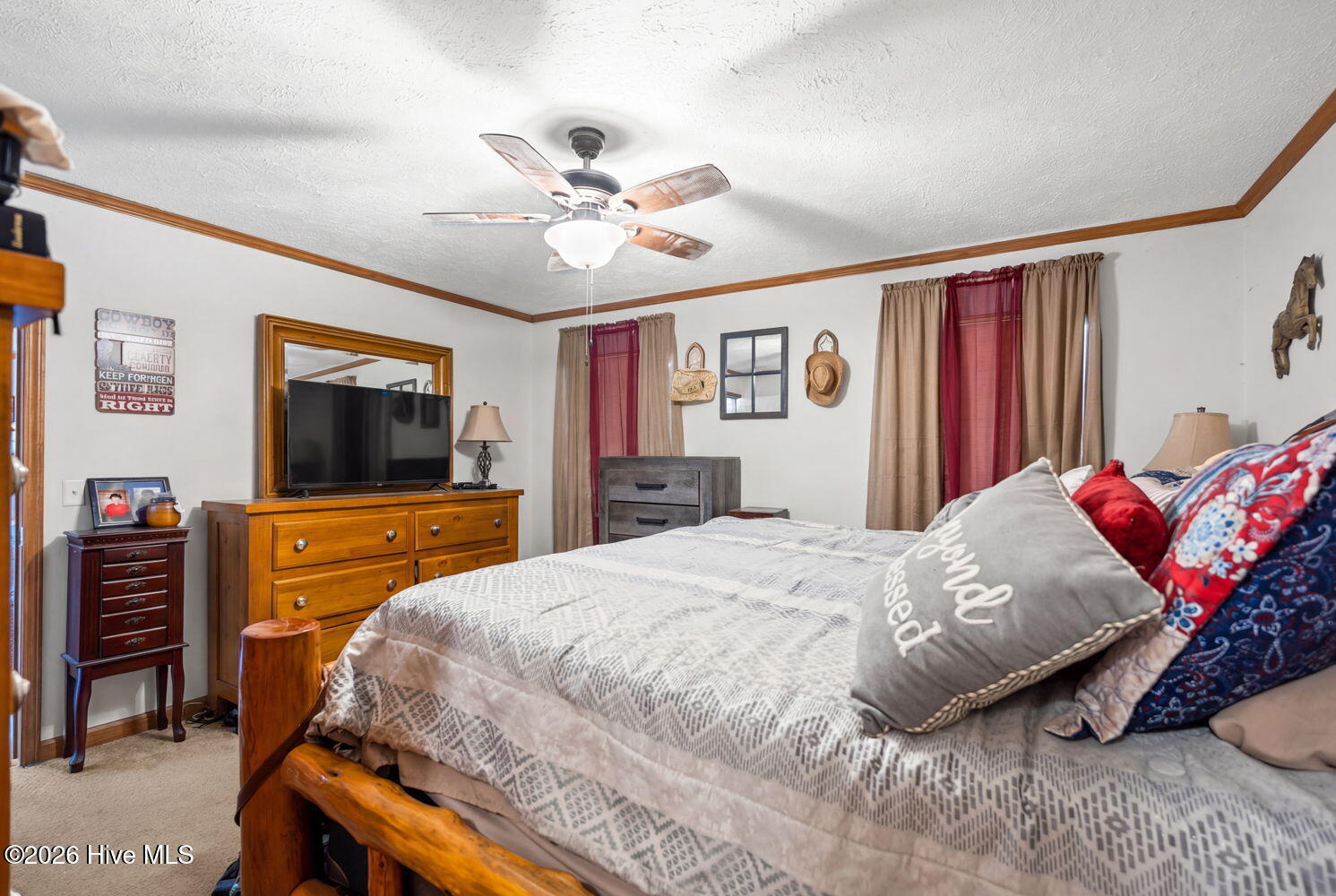 100562599 | Photo 11