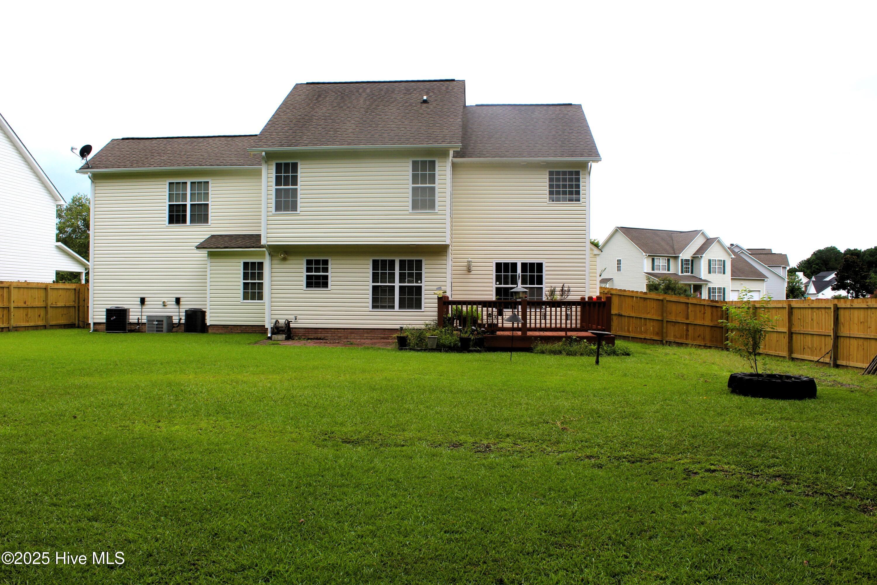 100520140 | Photo 39