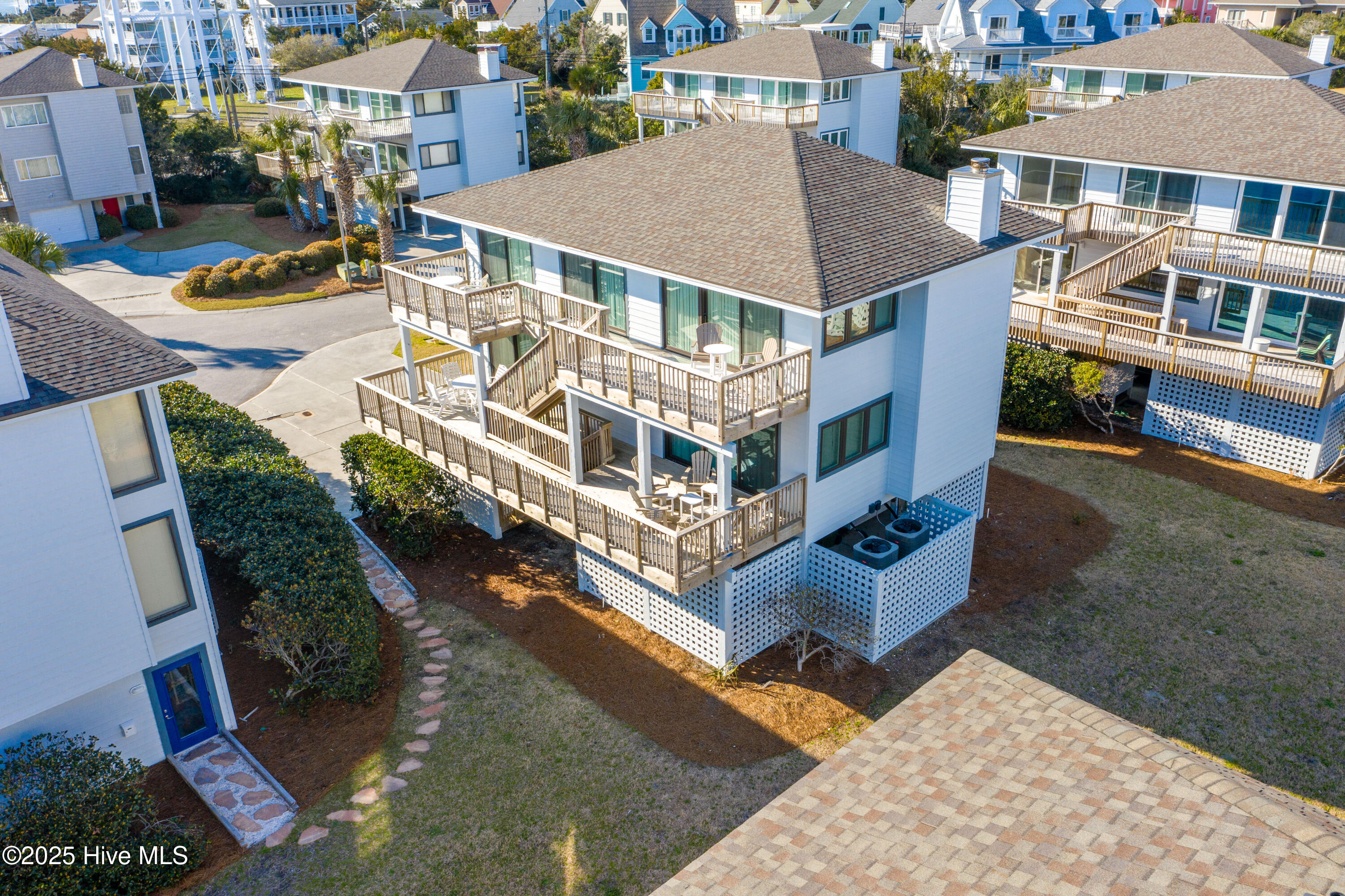 100563246 | Photo 10