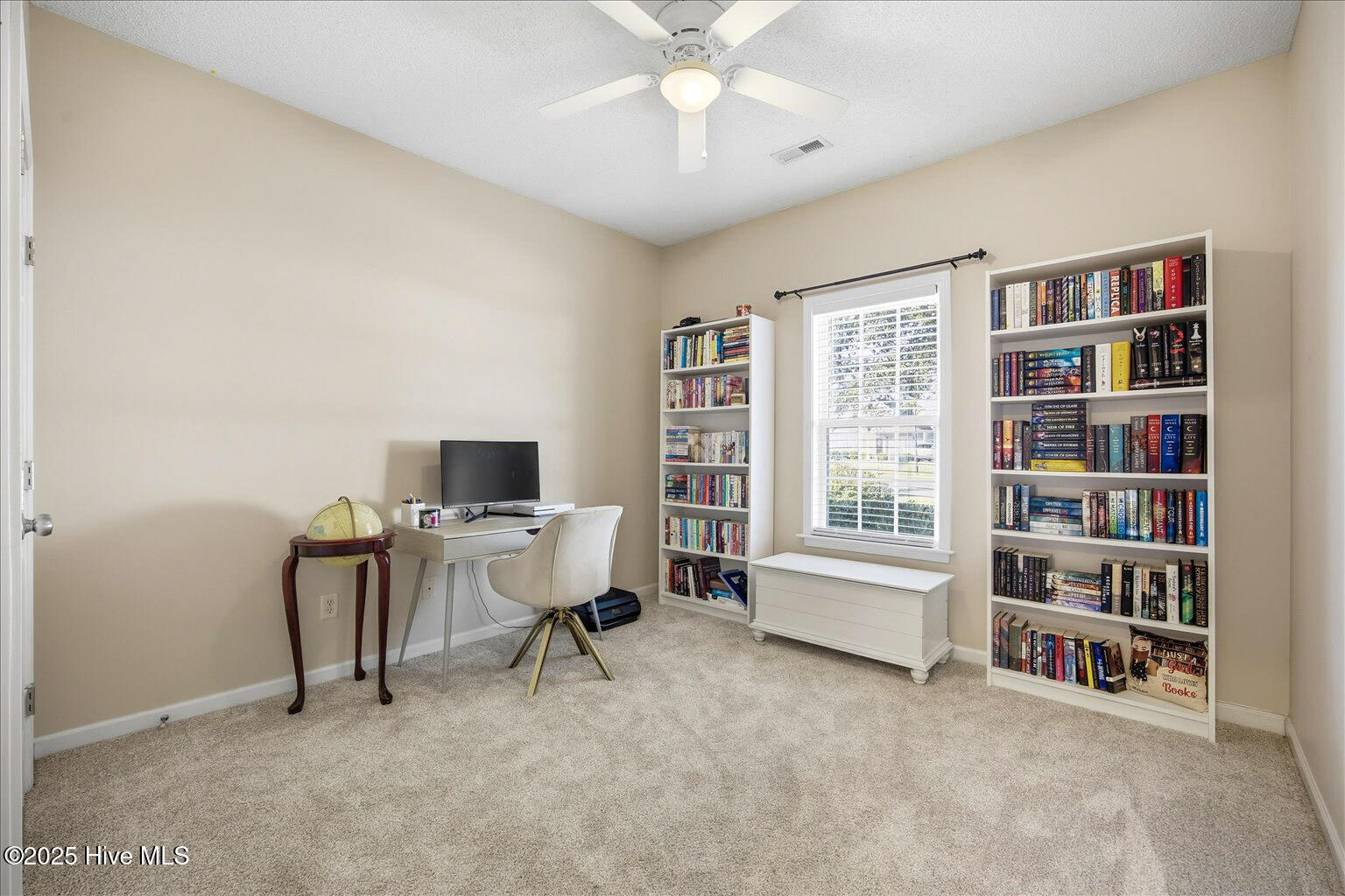 100542002 | Photo 12