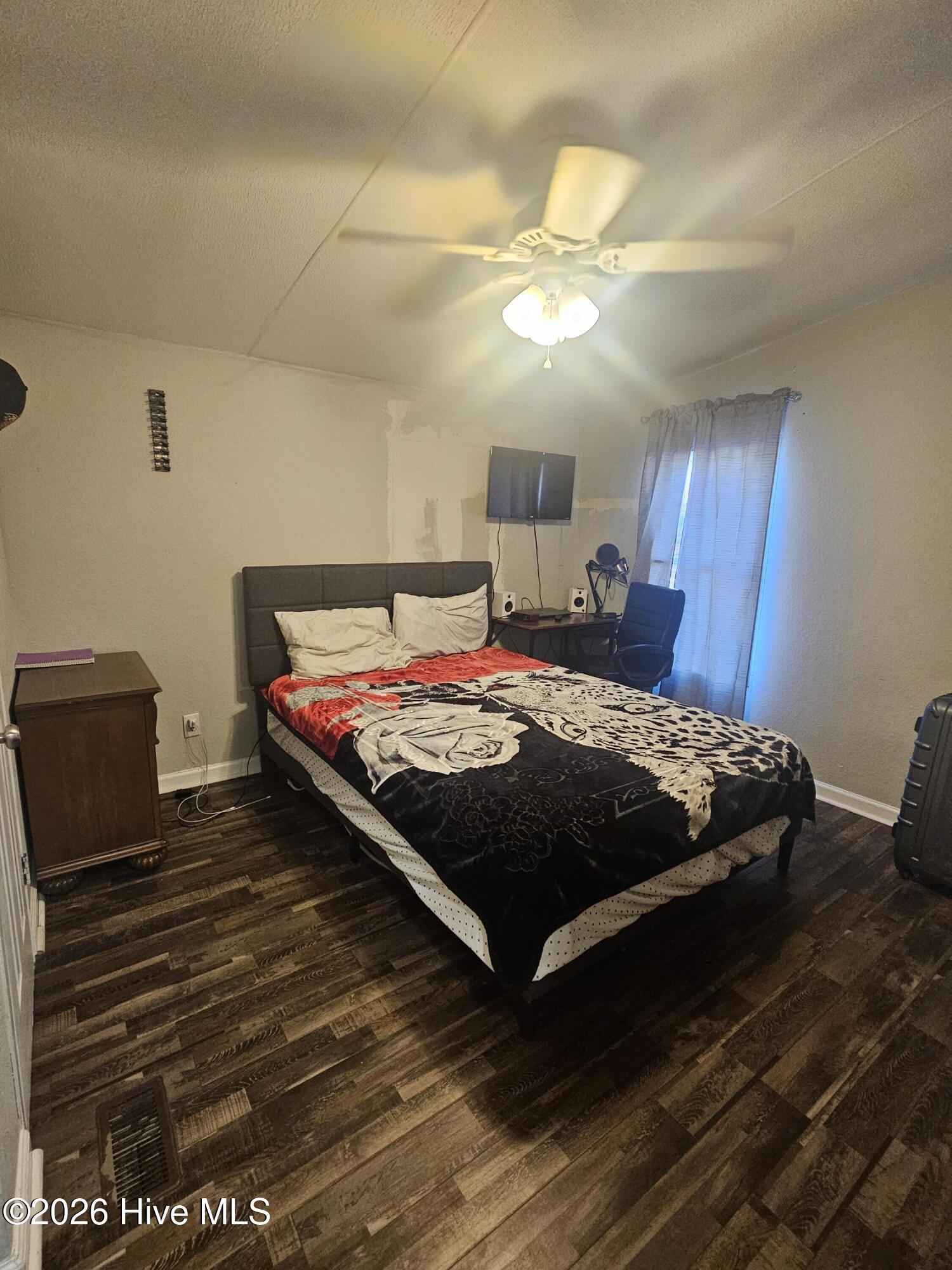 100550080 | Photo 15