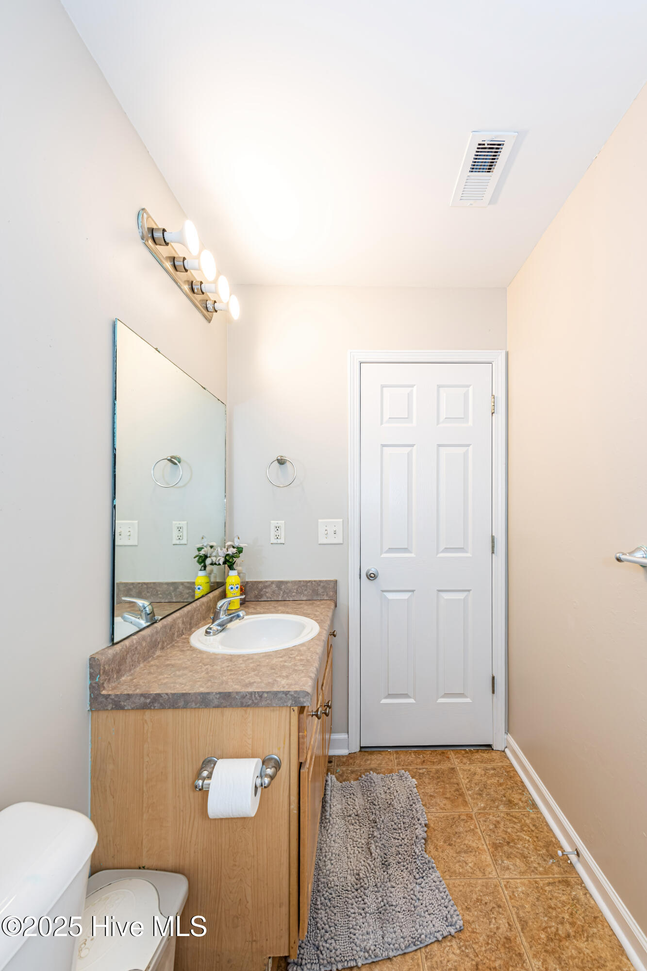 100521168 | Photo 27