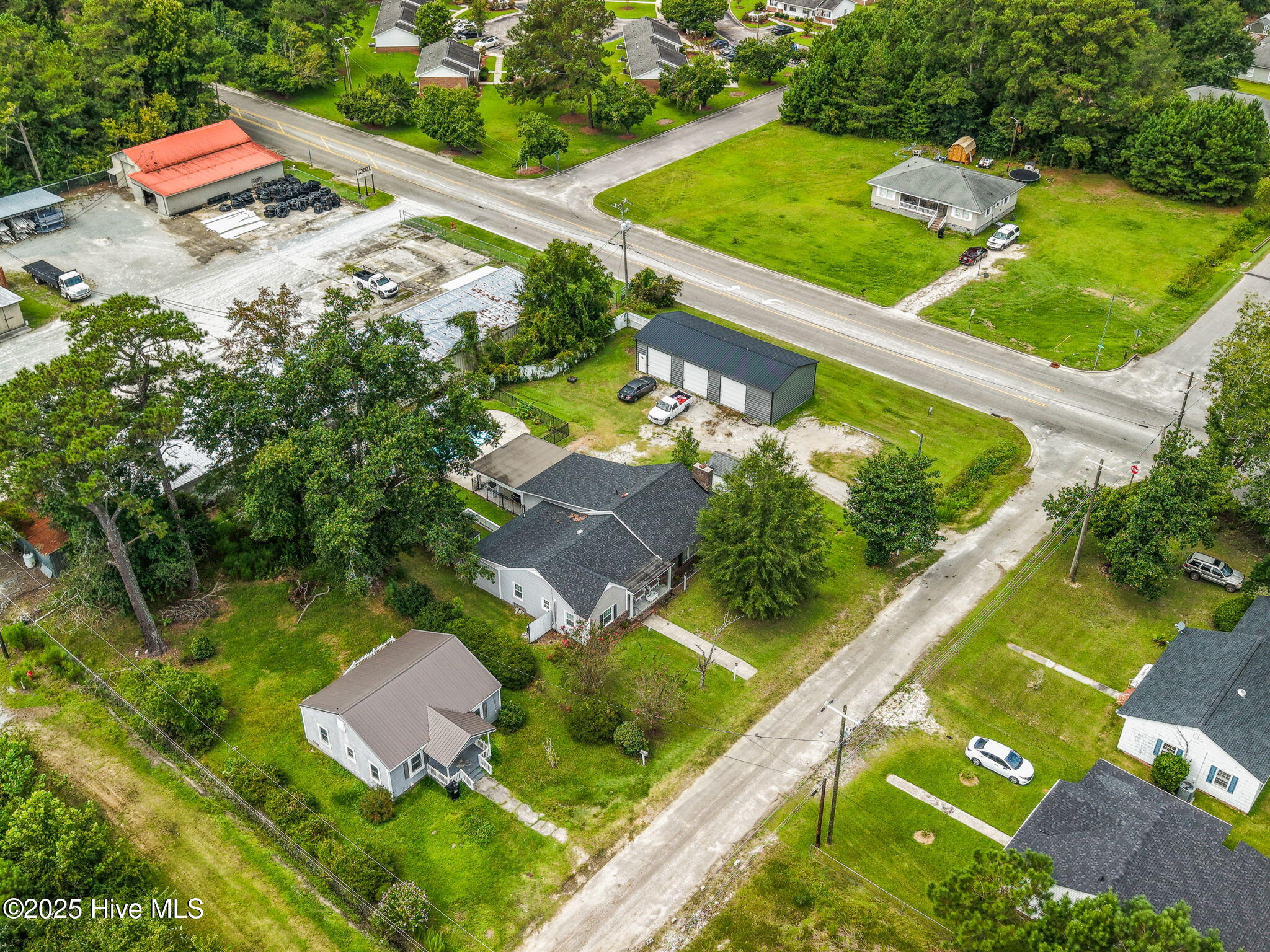 100527355 | Photo 11