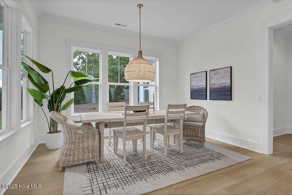 100509390 | Photo 19