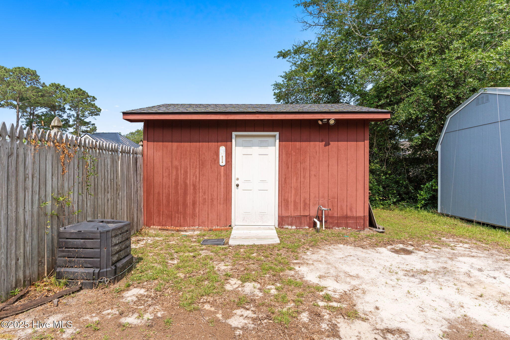 100511557 | Photo 34