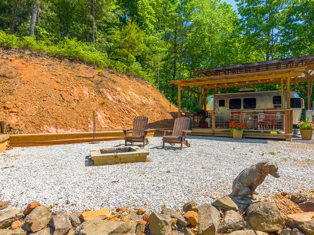 Exterior photo of 310 Wolf Creek Heights Road, Almond, NC 28702. MLS: 98544676
