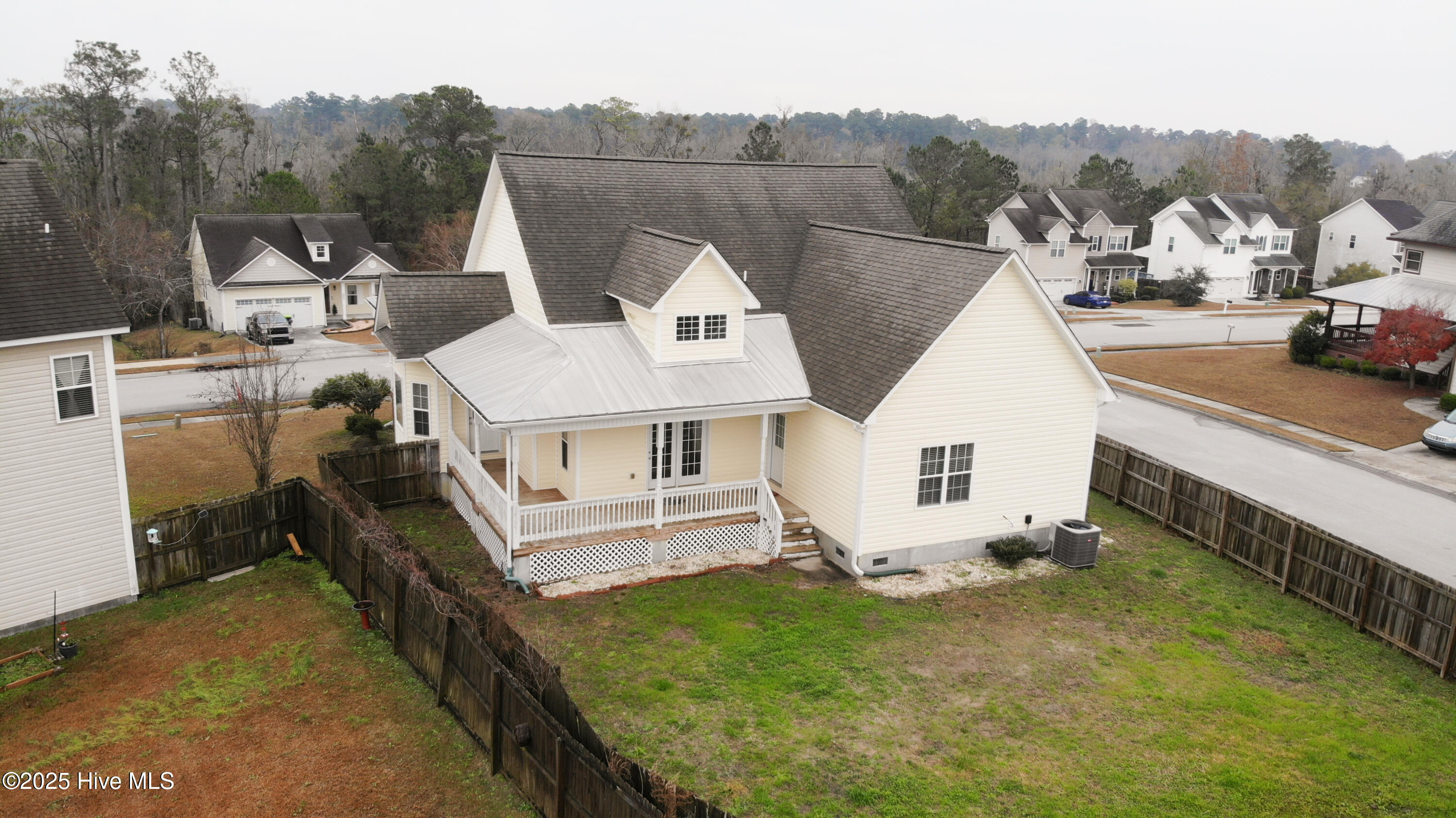 100539008 | Photo 49