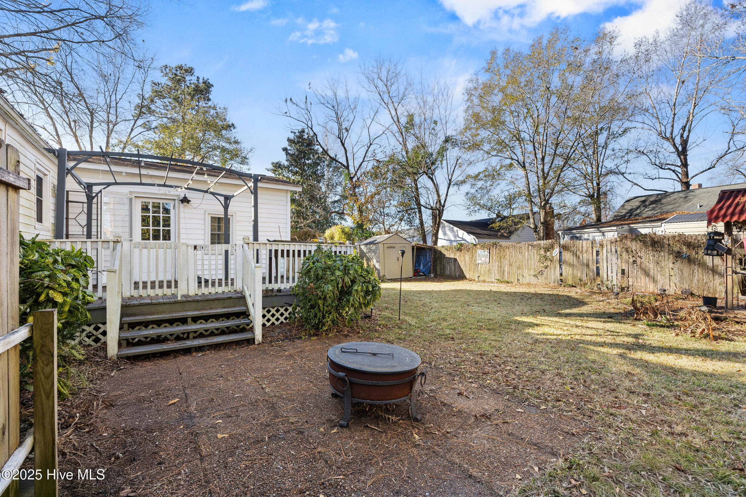 100546074 | Photo 24