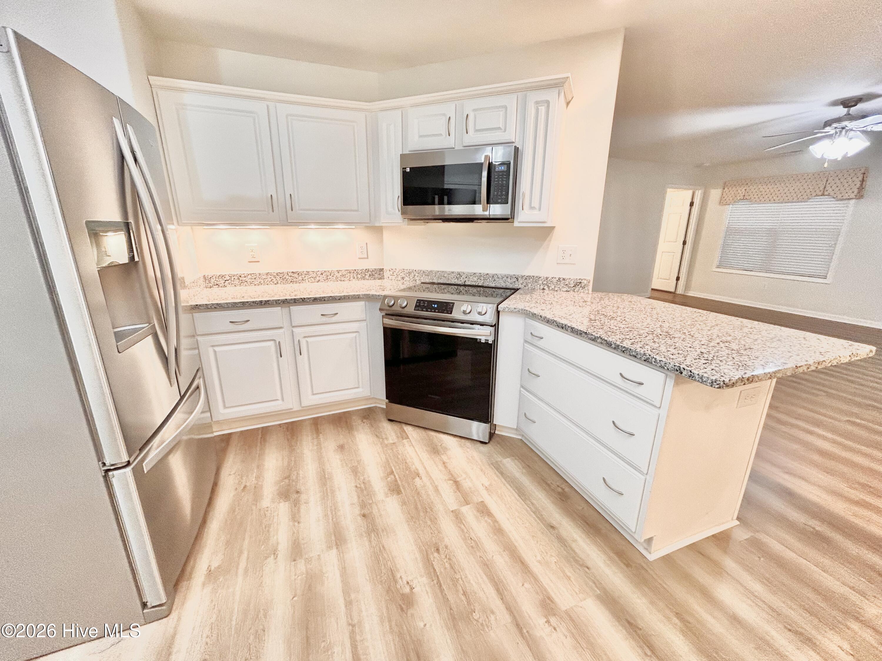 100542918 | Photo 19