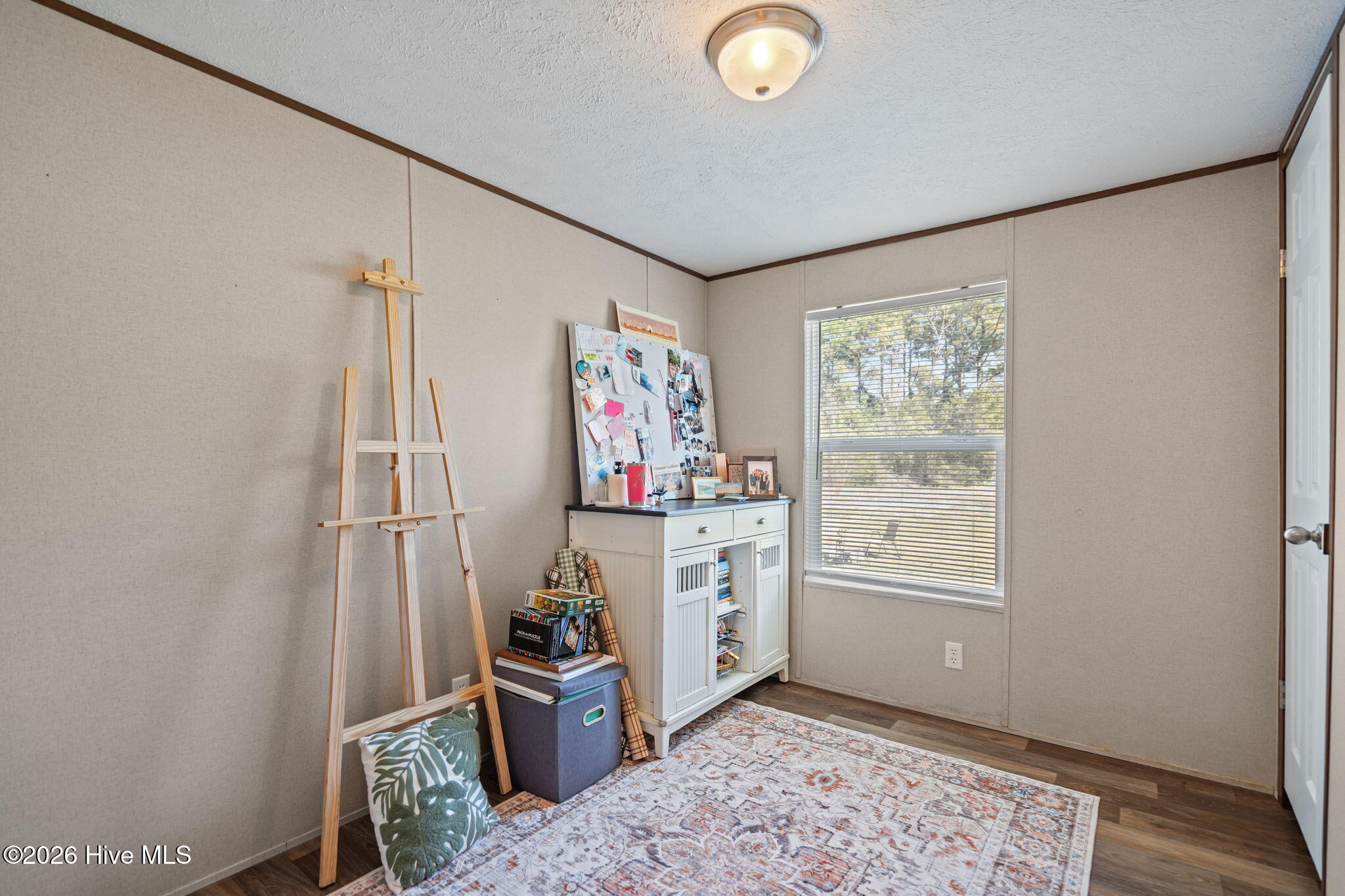 100562806 | Photo 25