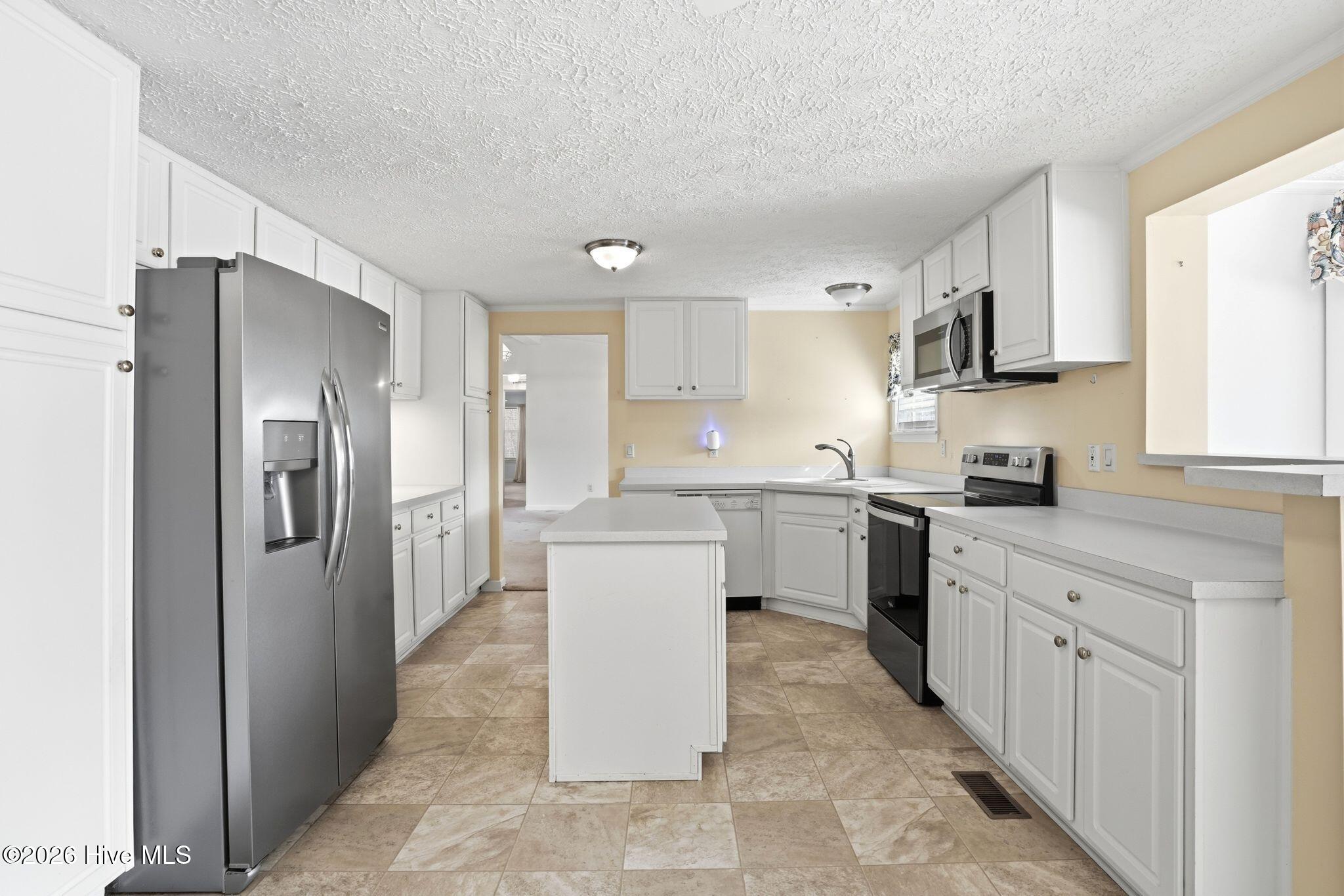 100556115 | Photo 41