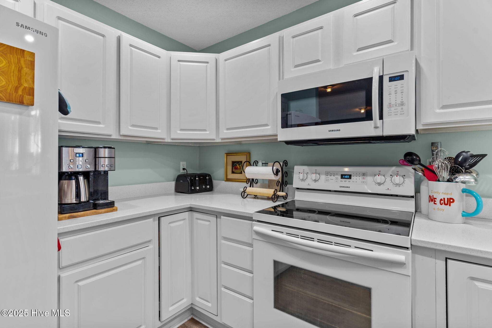 100543874 | Photo 11