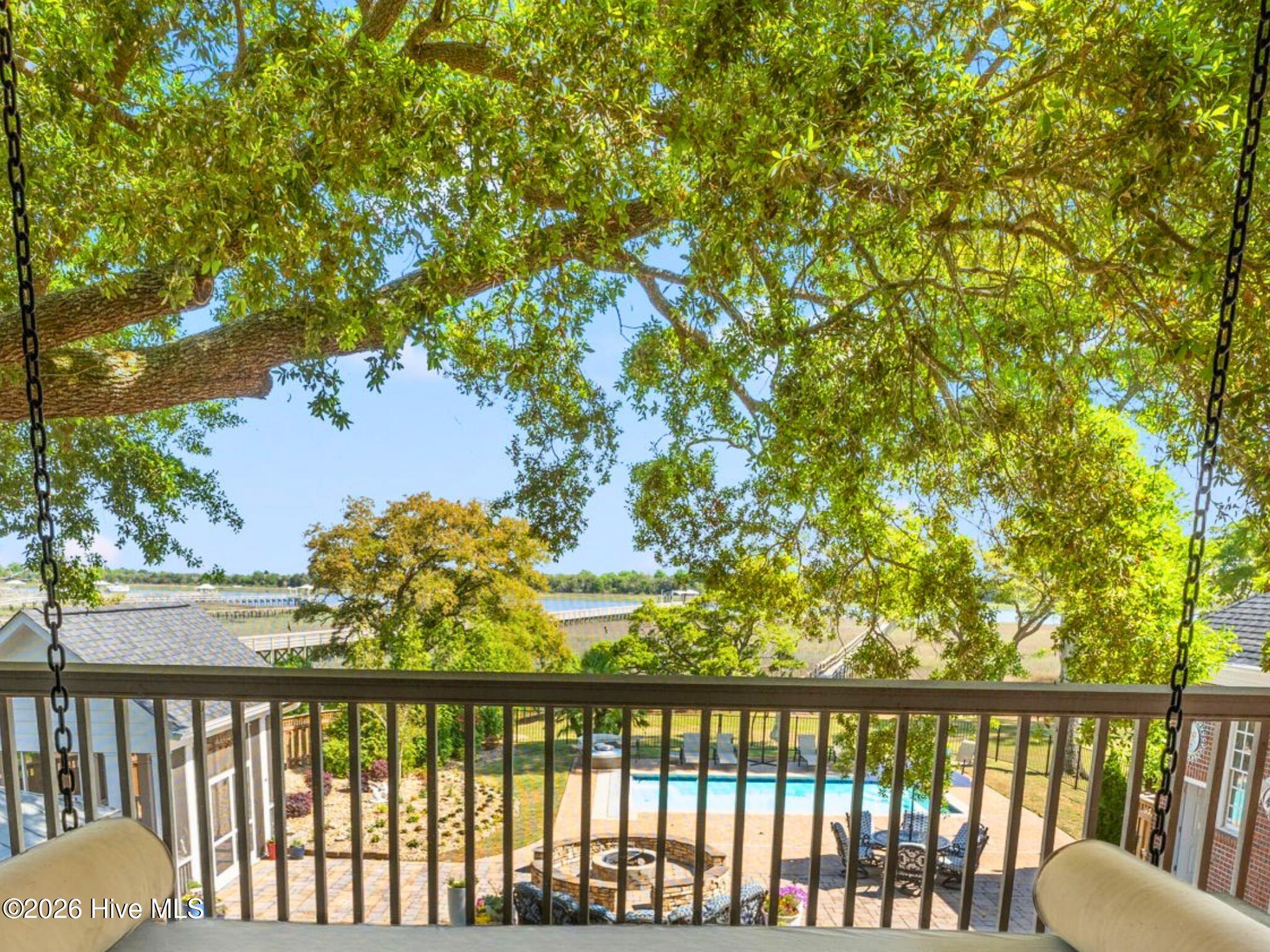 100568629 | Photo 52