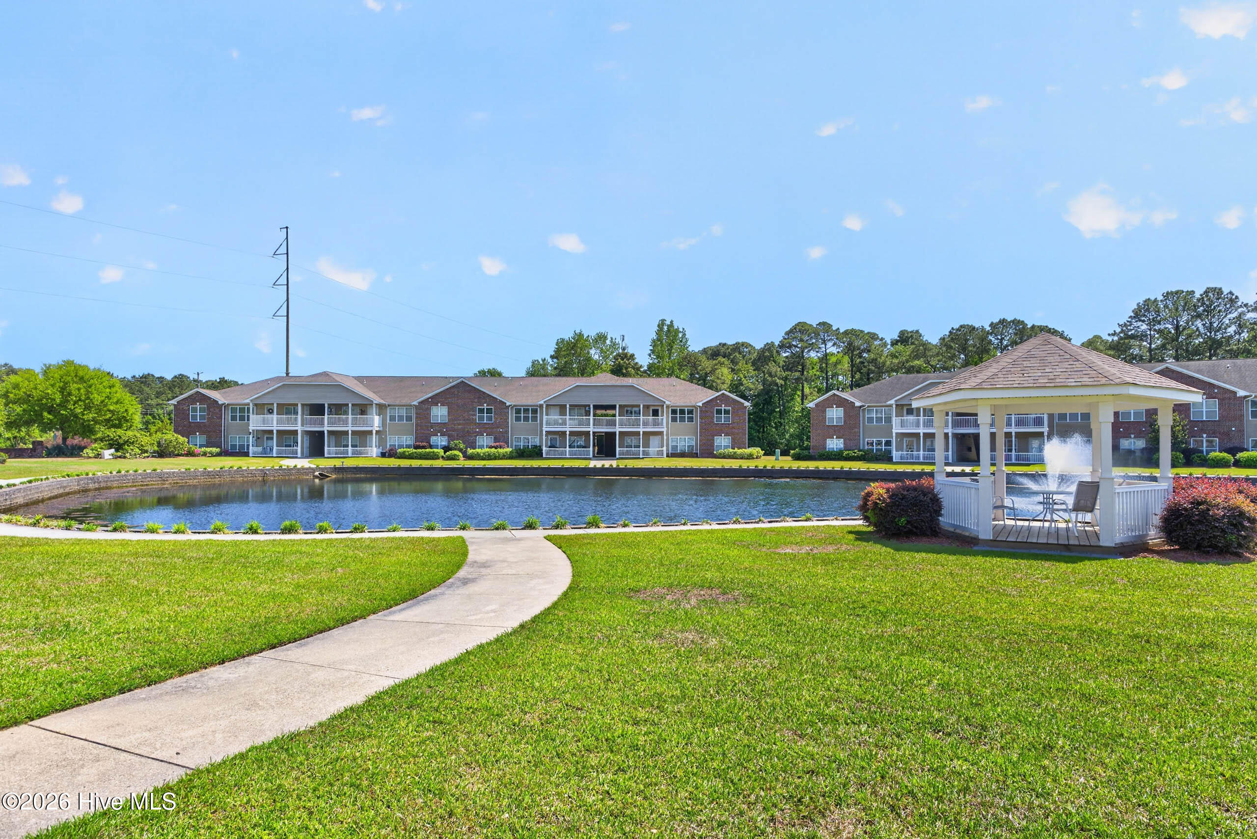 100569095 | Photo 24