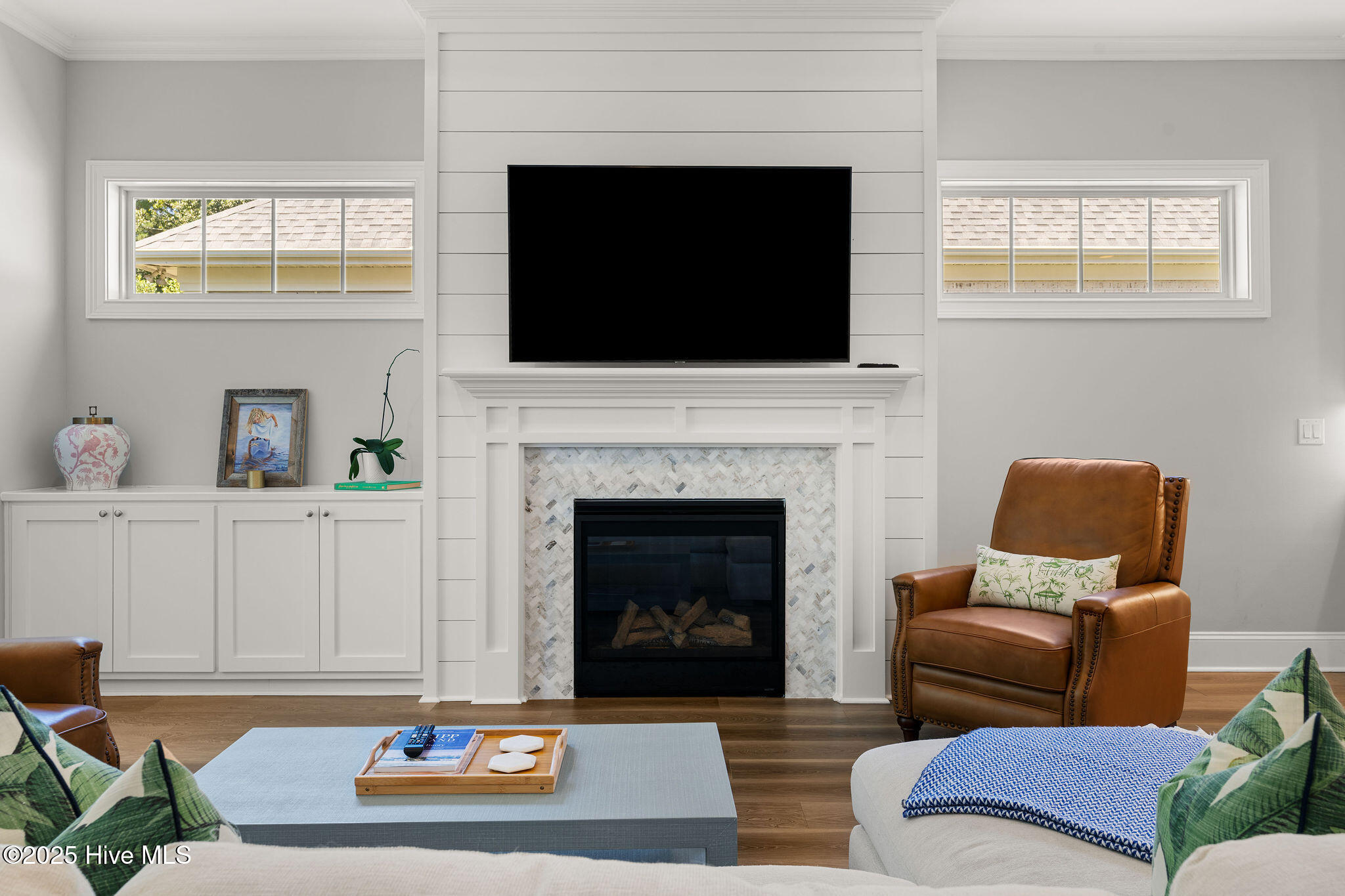 100527939 | Photo 25