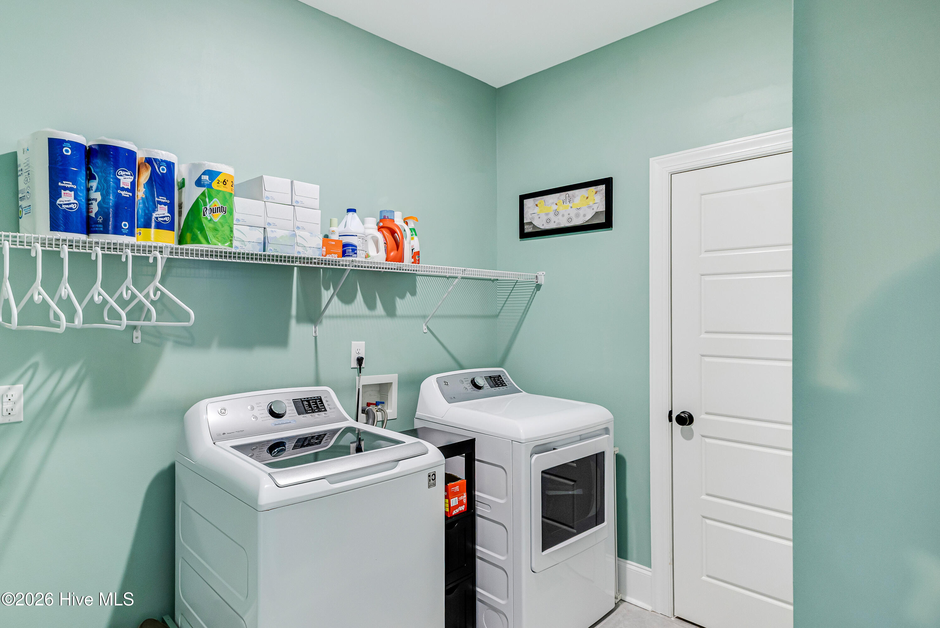 100557932 | Photo 19