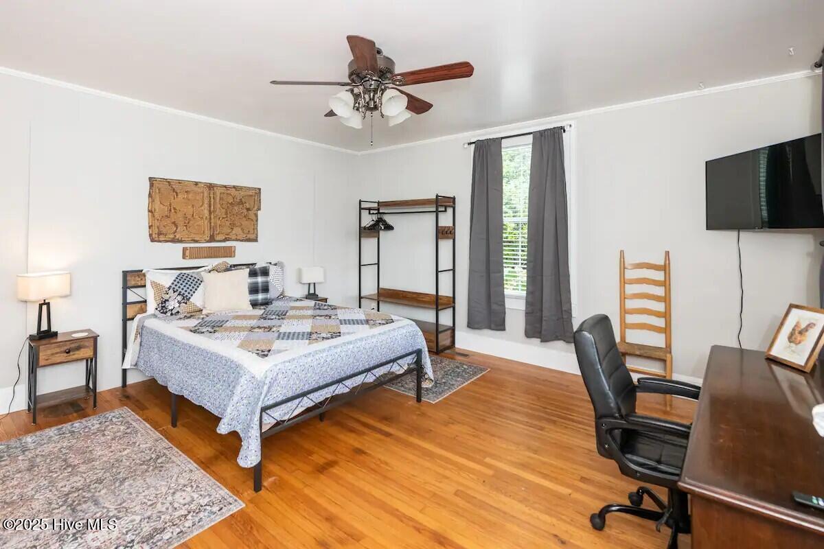 100545652 | Photo 16