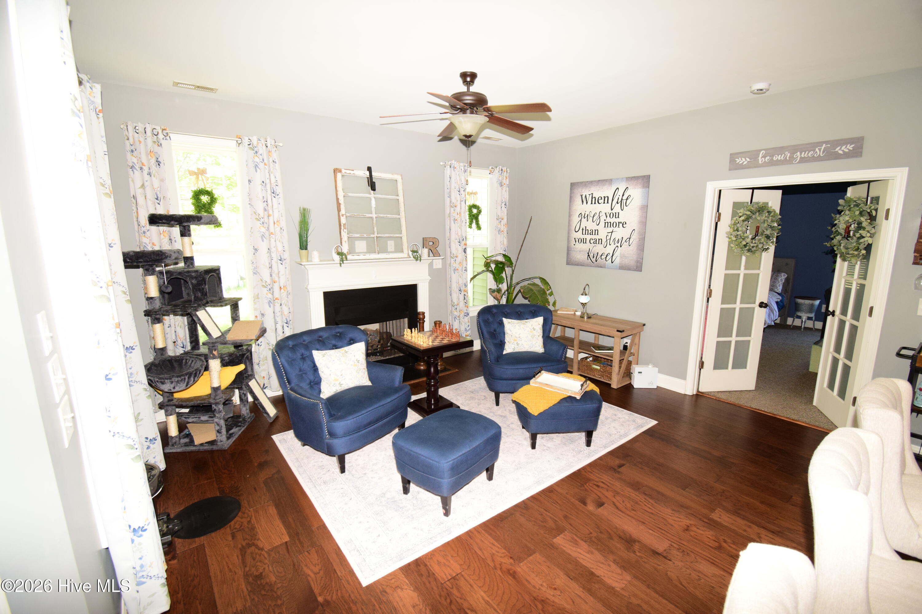 100566647 | Photo 19