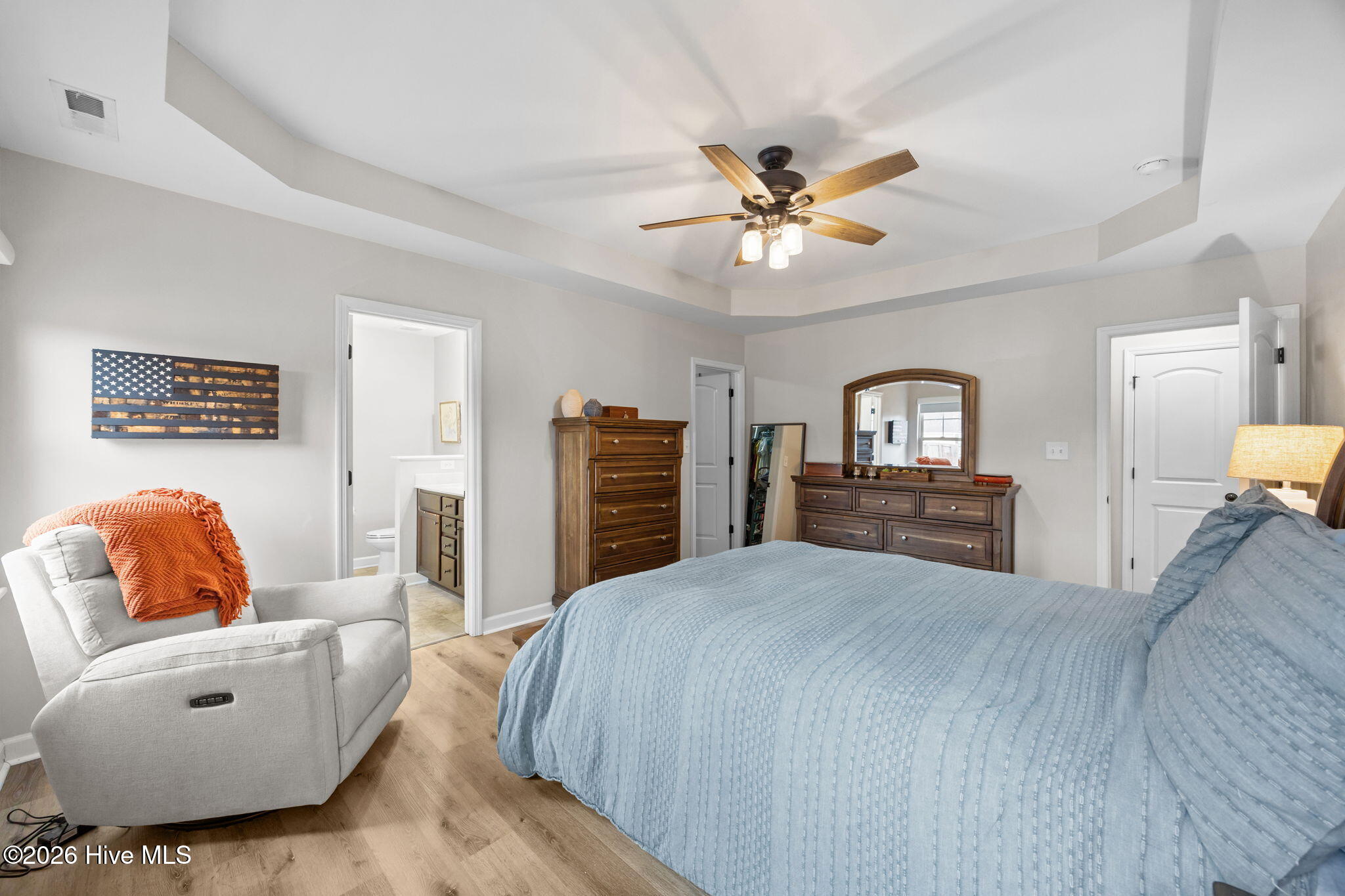 100557162 | Photo 21