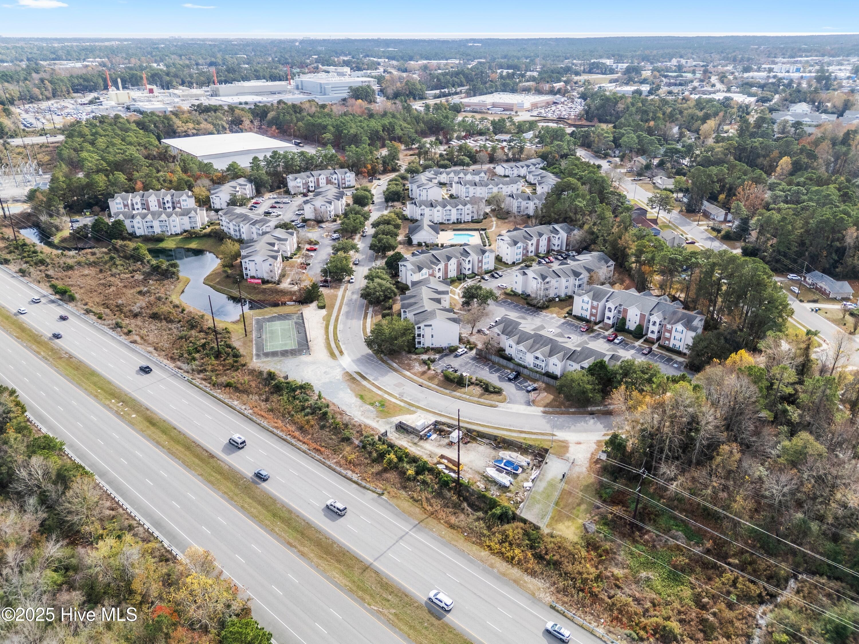 100543114 | Photo 48