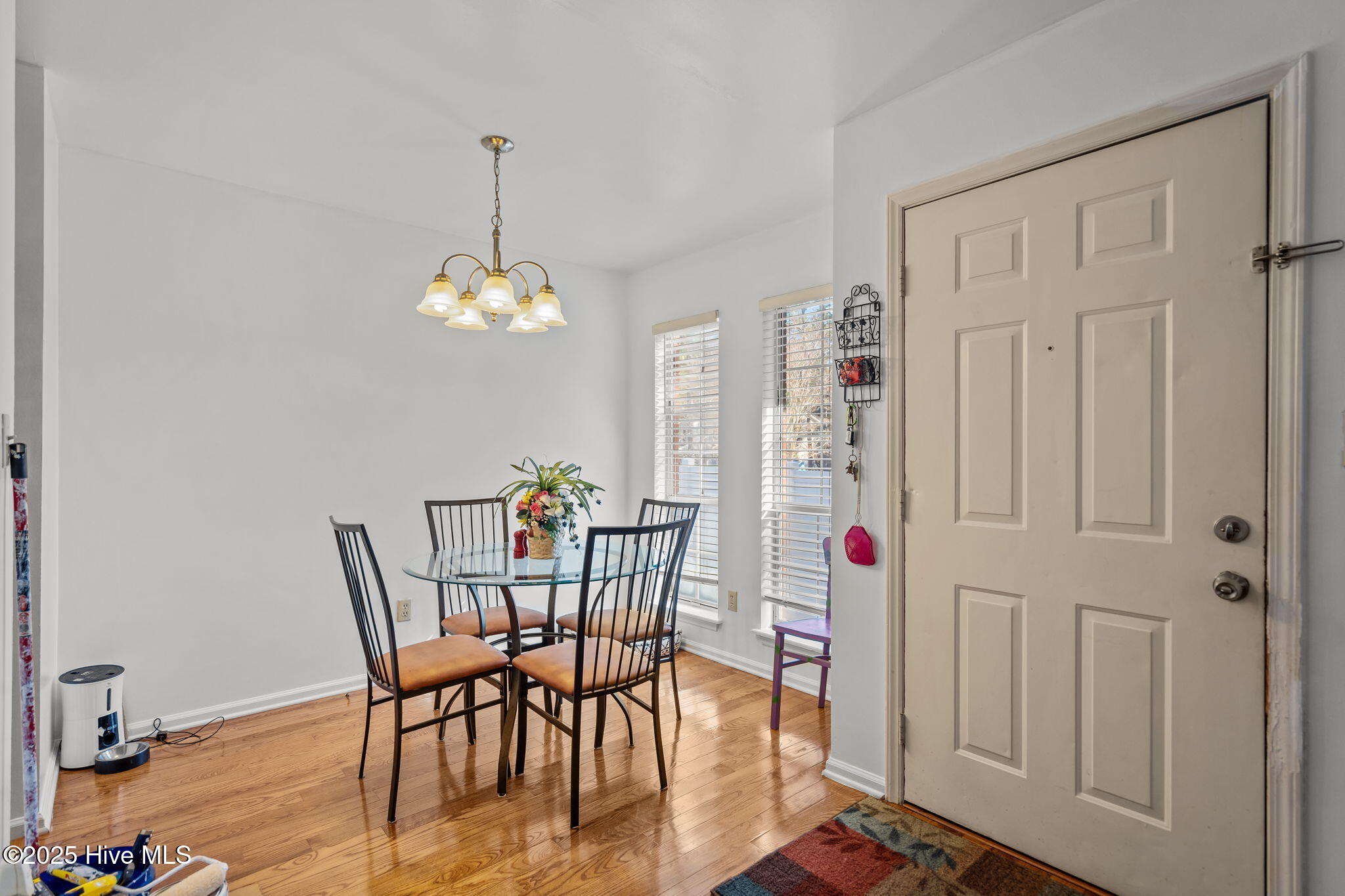 100559605 | Photo 30