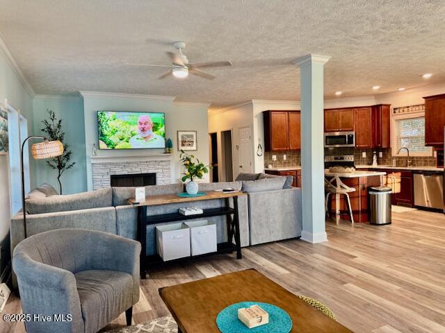 100545035 | Photo 71