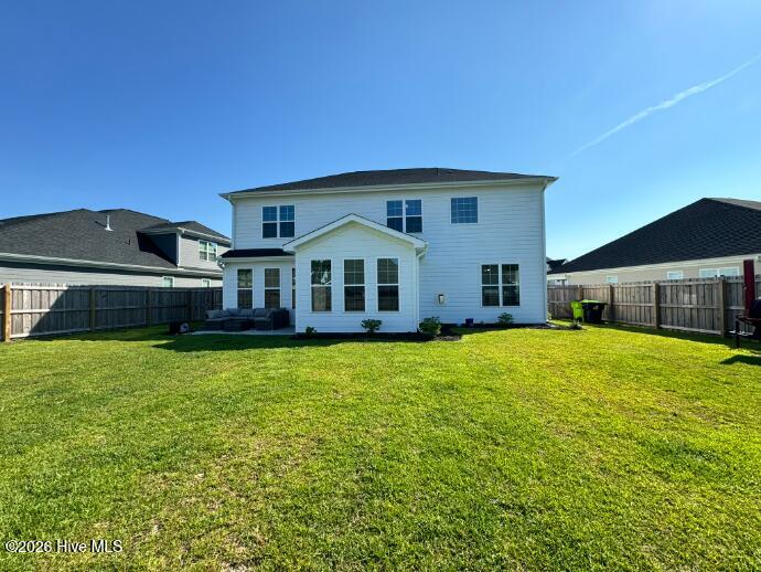 100558749 | Photo 45