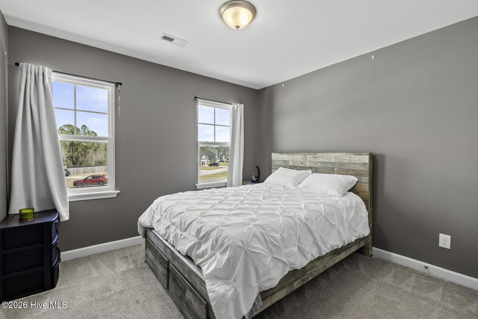 100562382 | Photo 18