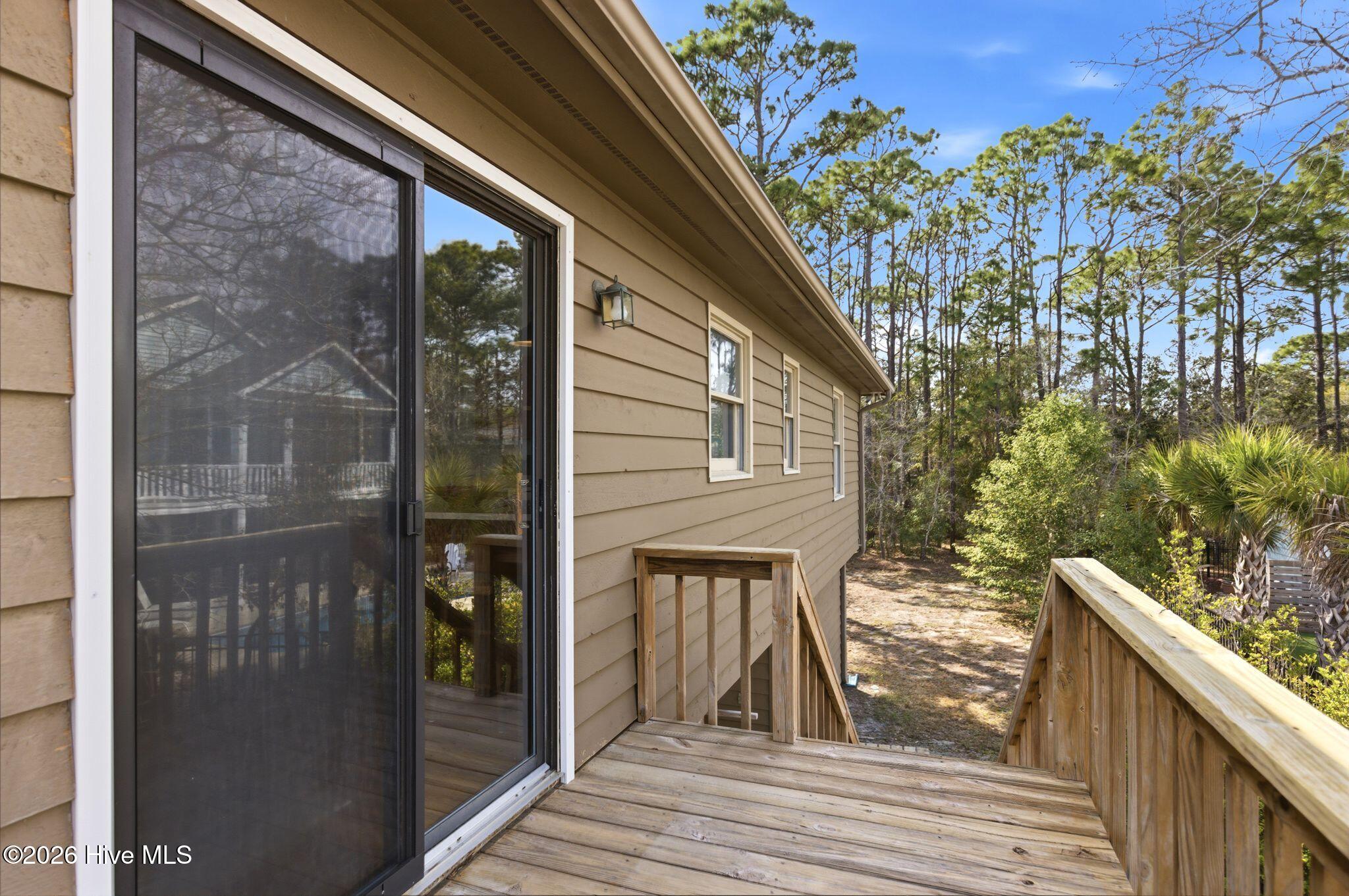 100564018 | Photo 32