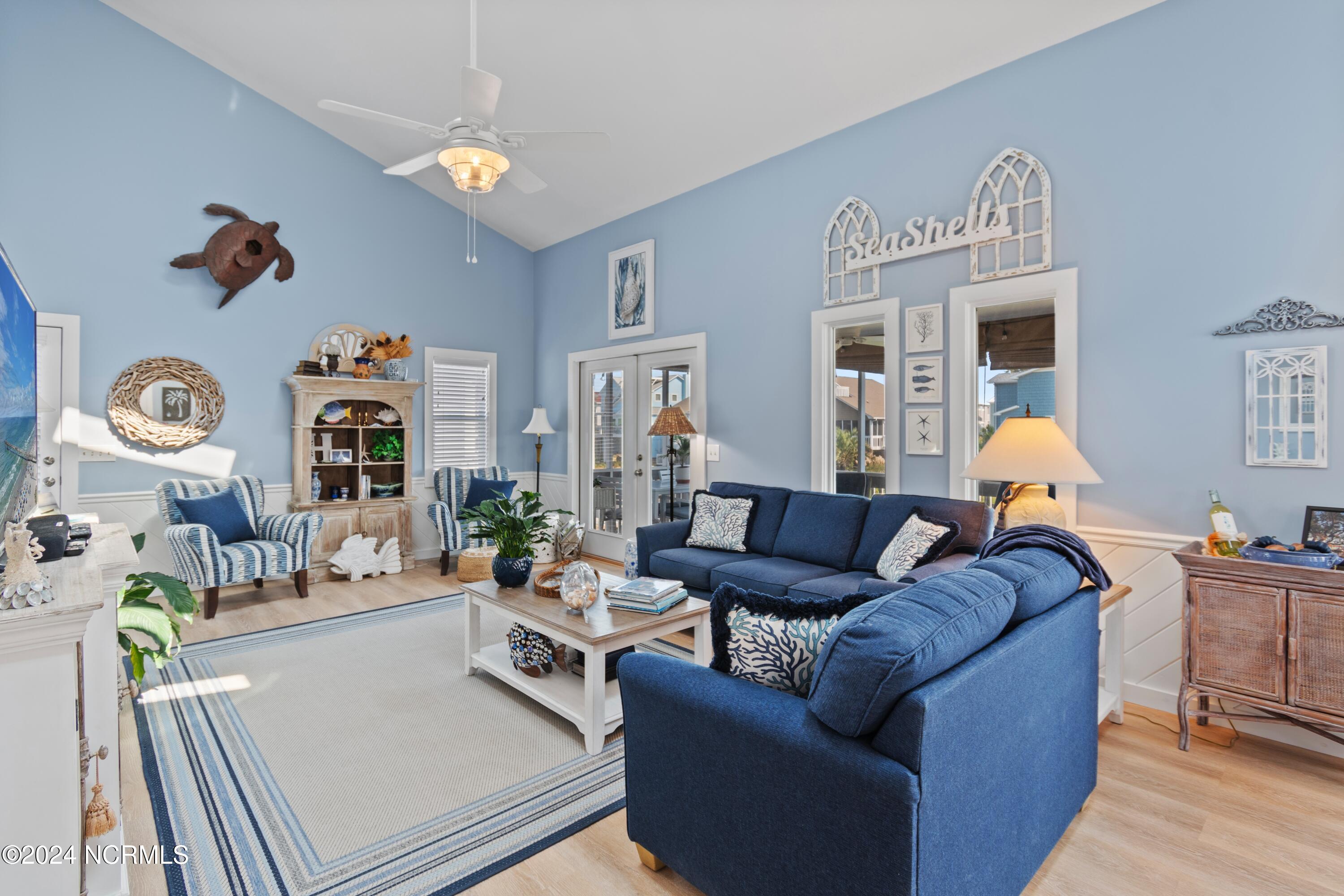 100566016 | Photo 11