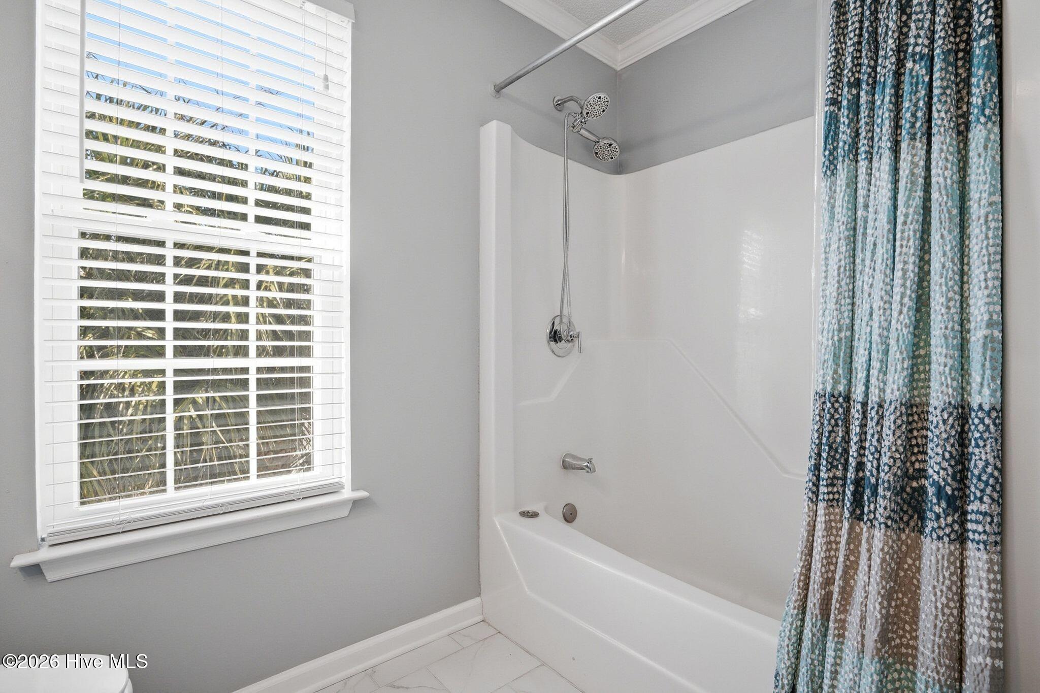 100557423 | Photo 41