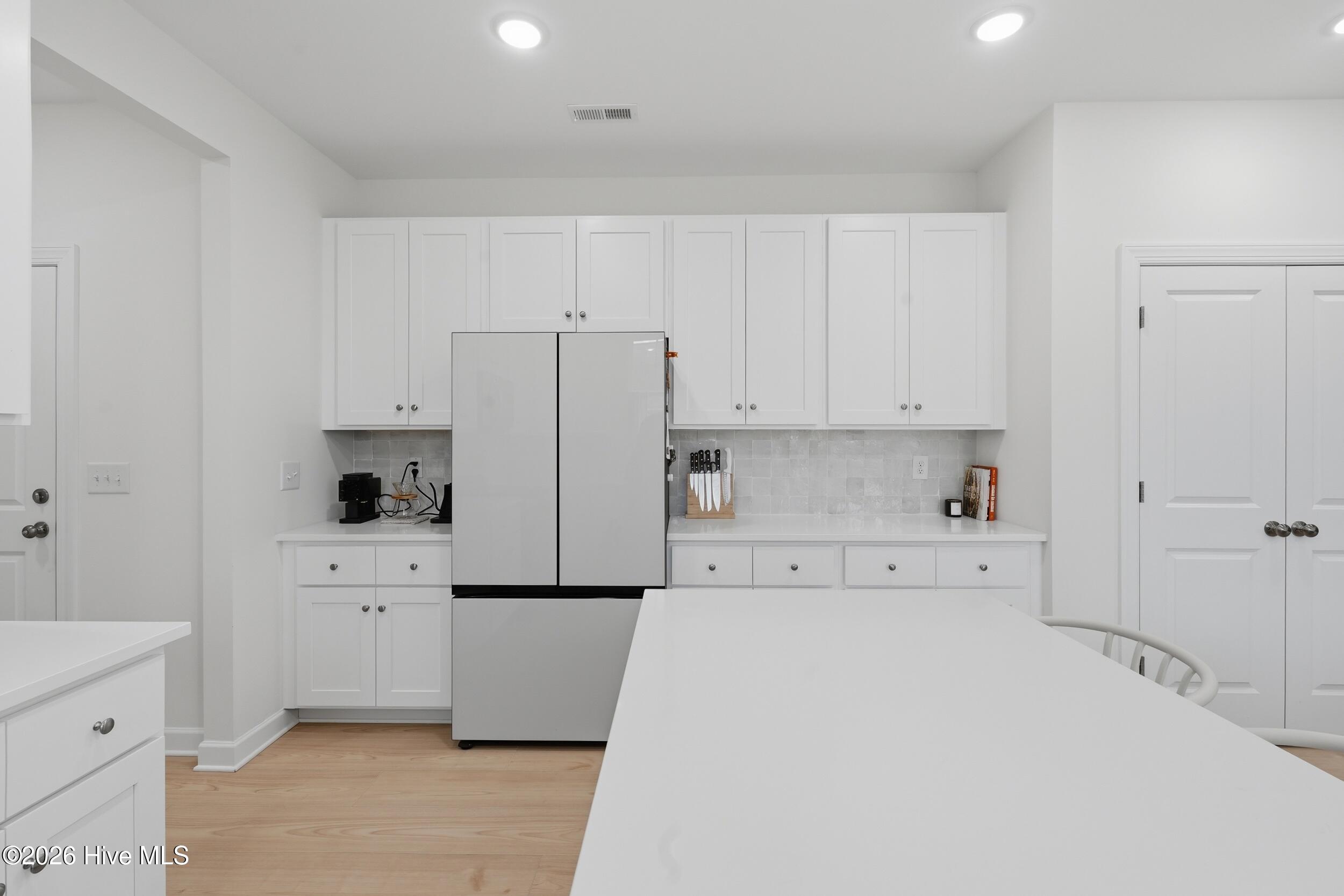 100559477 | Photo 11